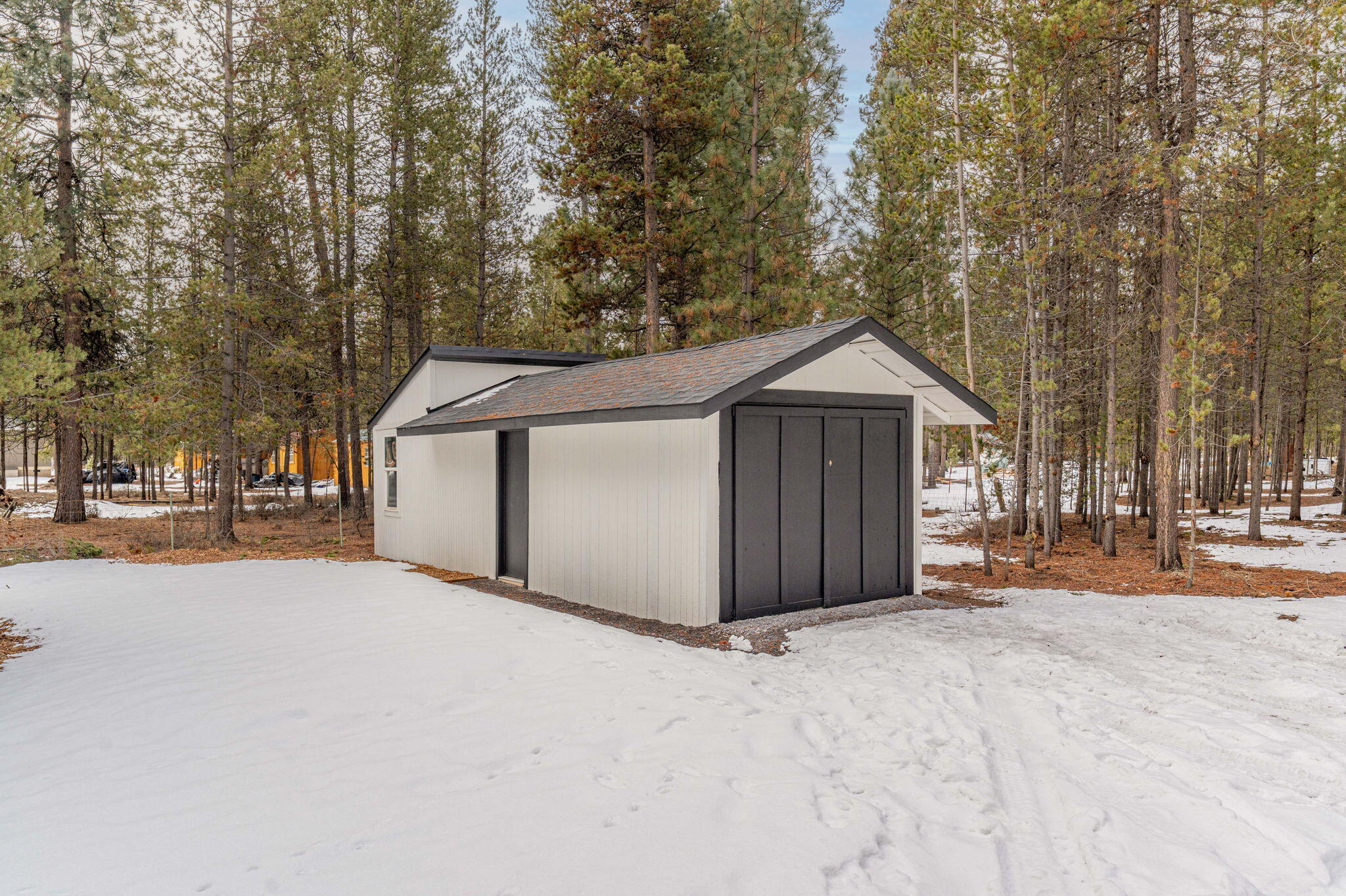 16047 Falcon Lane