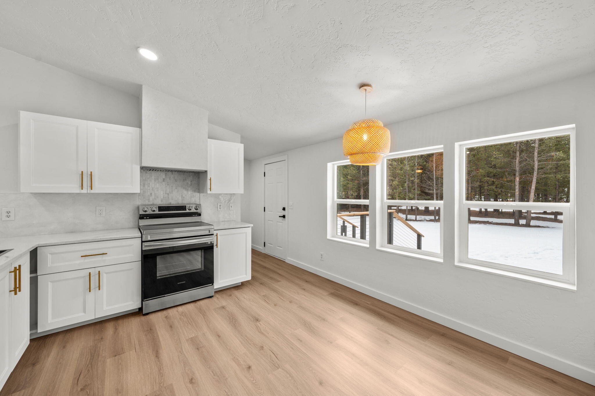 16047 Falcon Lane
