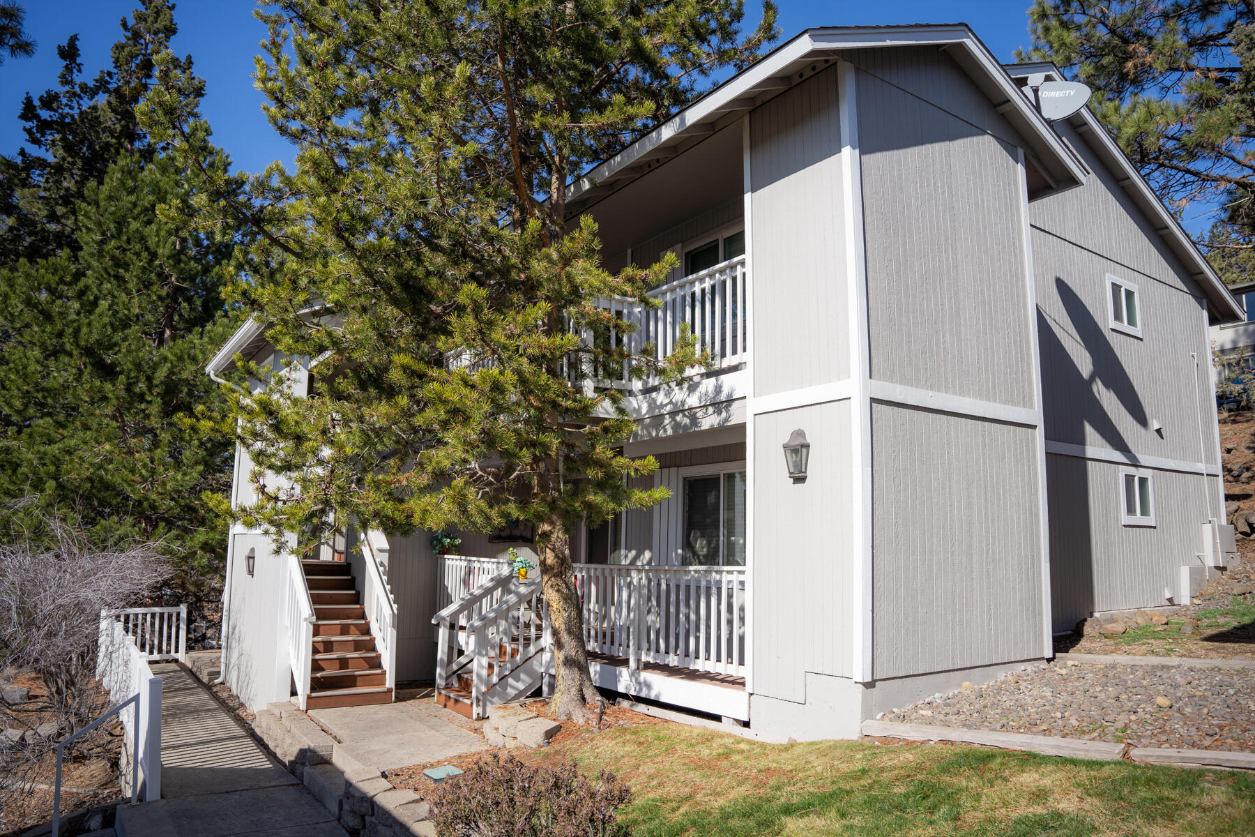 1531 NW Juniper Street, APT 2