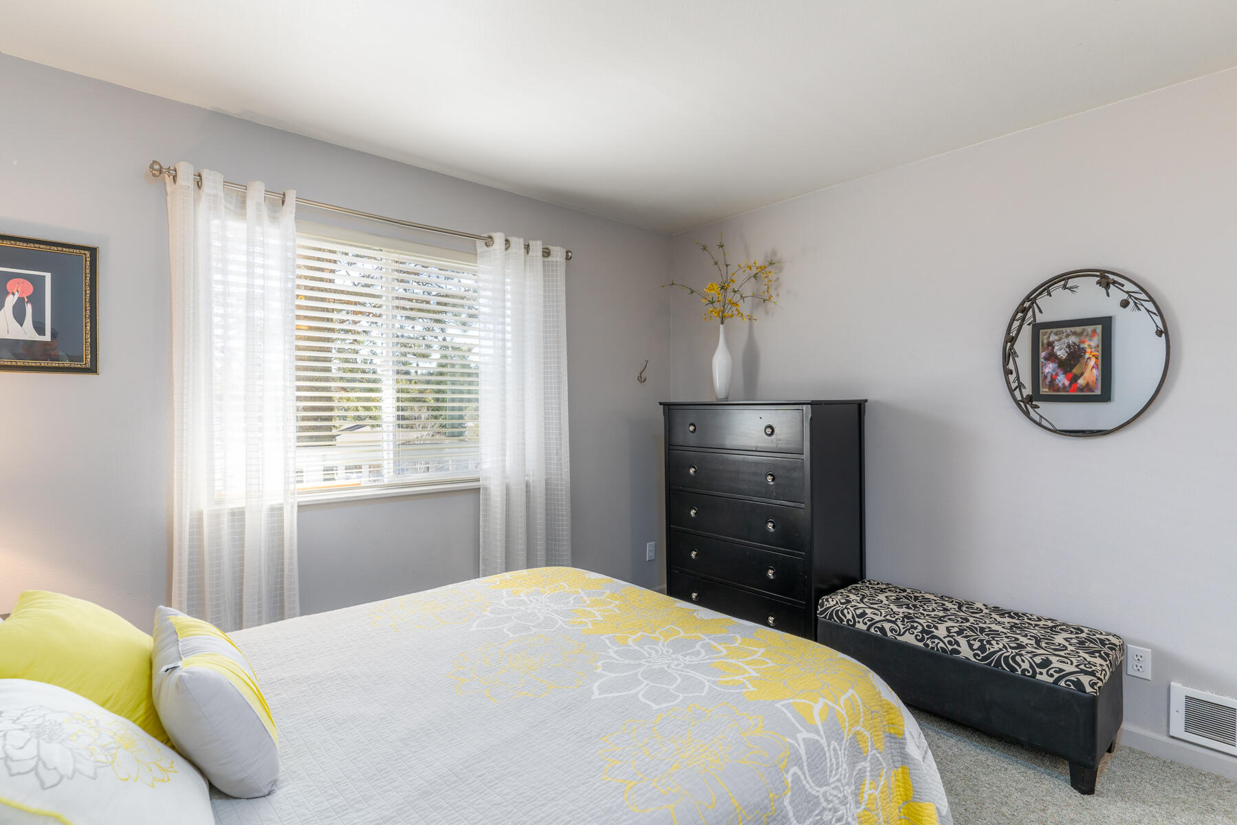 1531 NW Juniper Street, APT 2