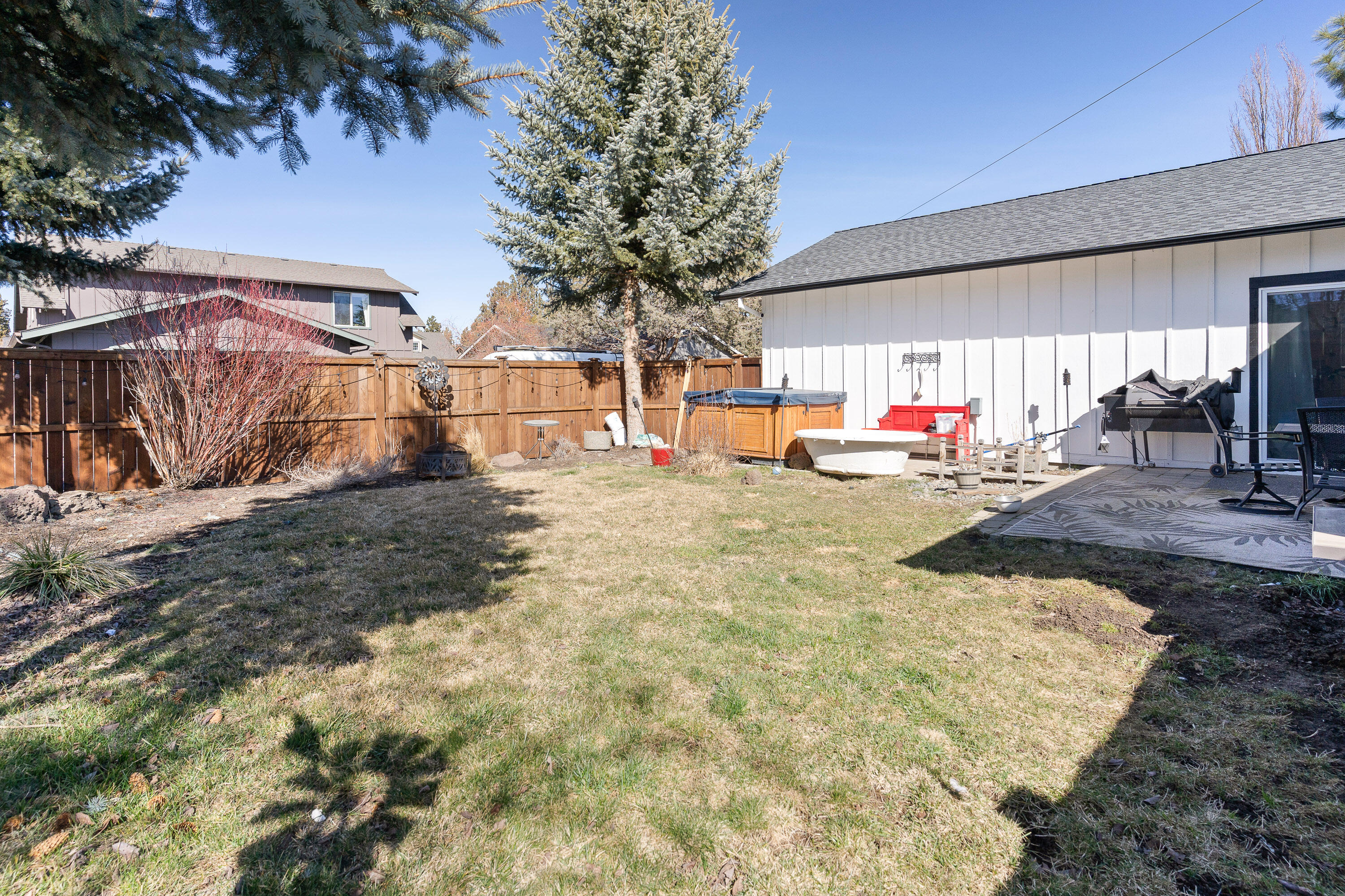20608 Redwing Lane