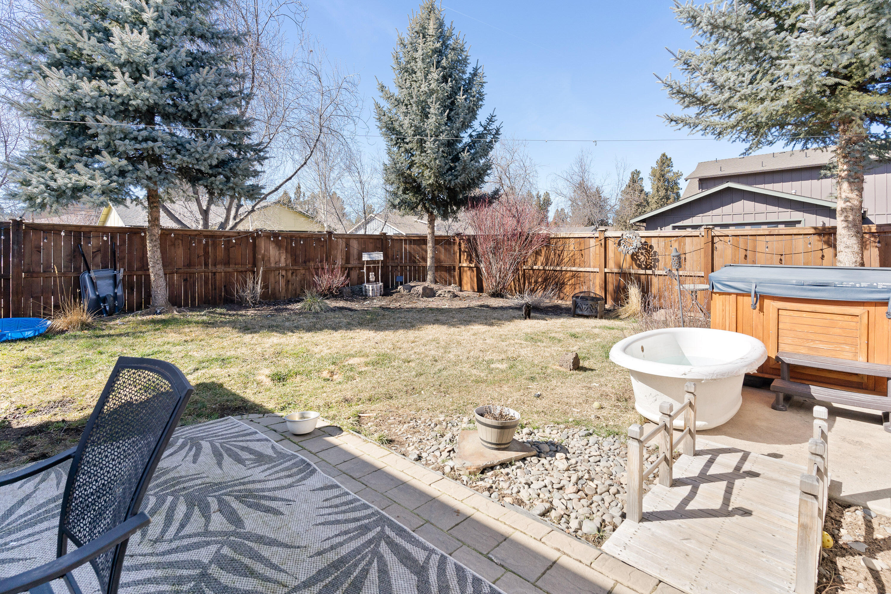 20608 Redwing Lane