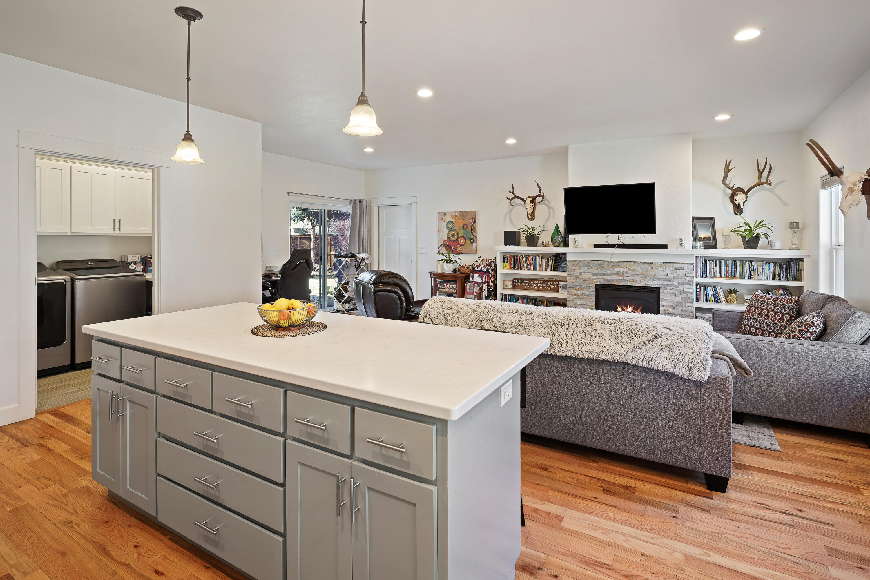 20608 Redwing Lane