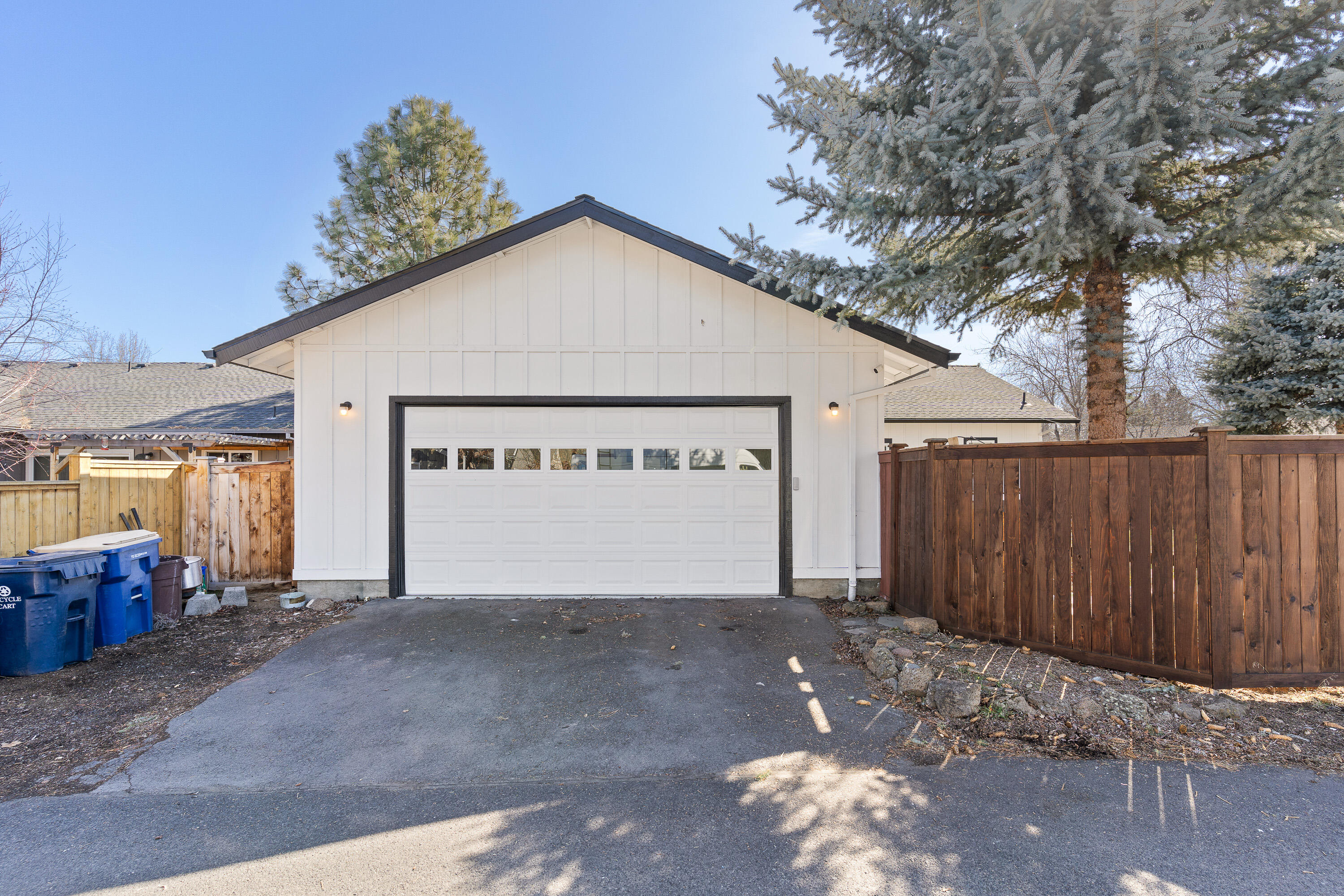 20608 Redwing Lane