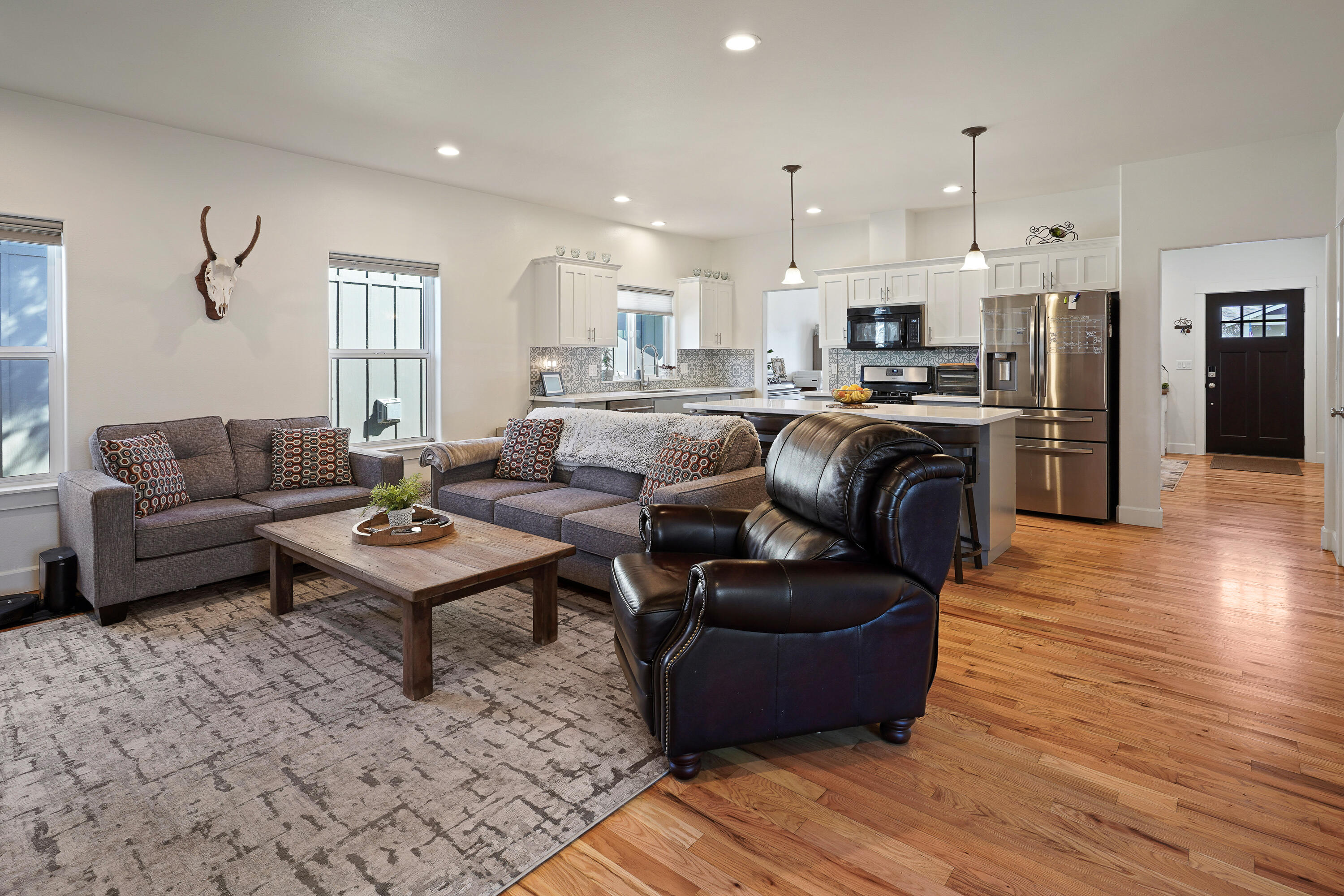 20608 Redwing Lane