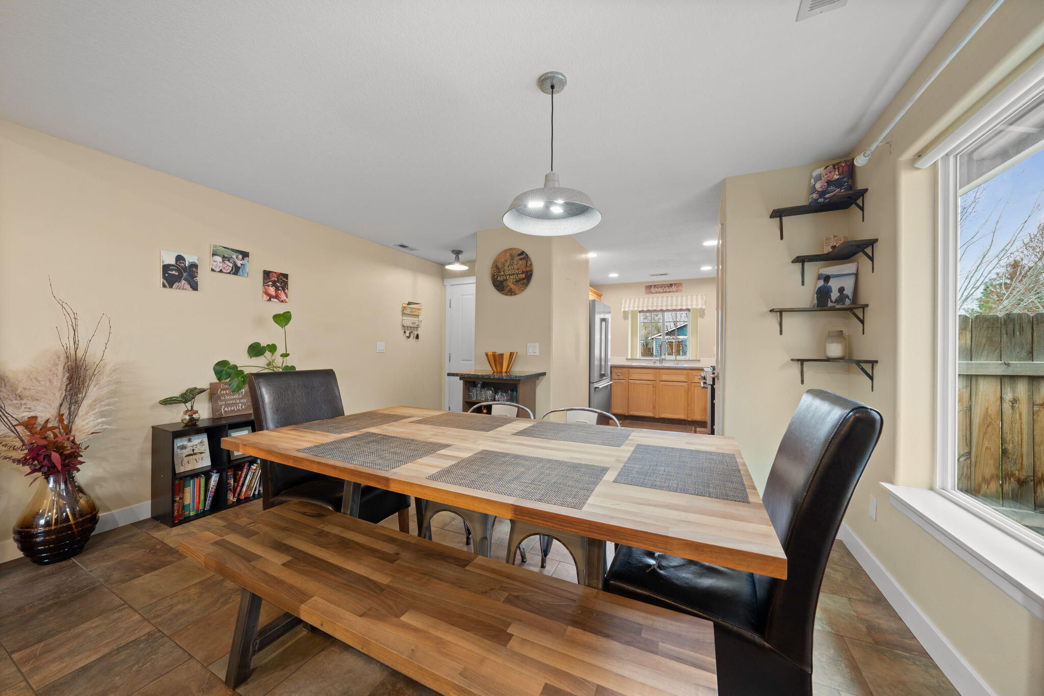 2839 SW SW Cascade Avenue