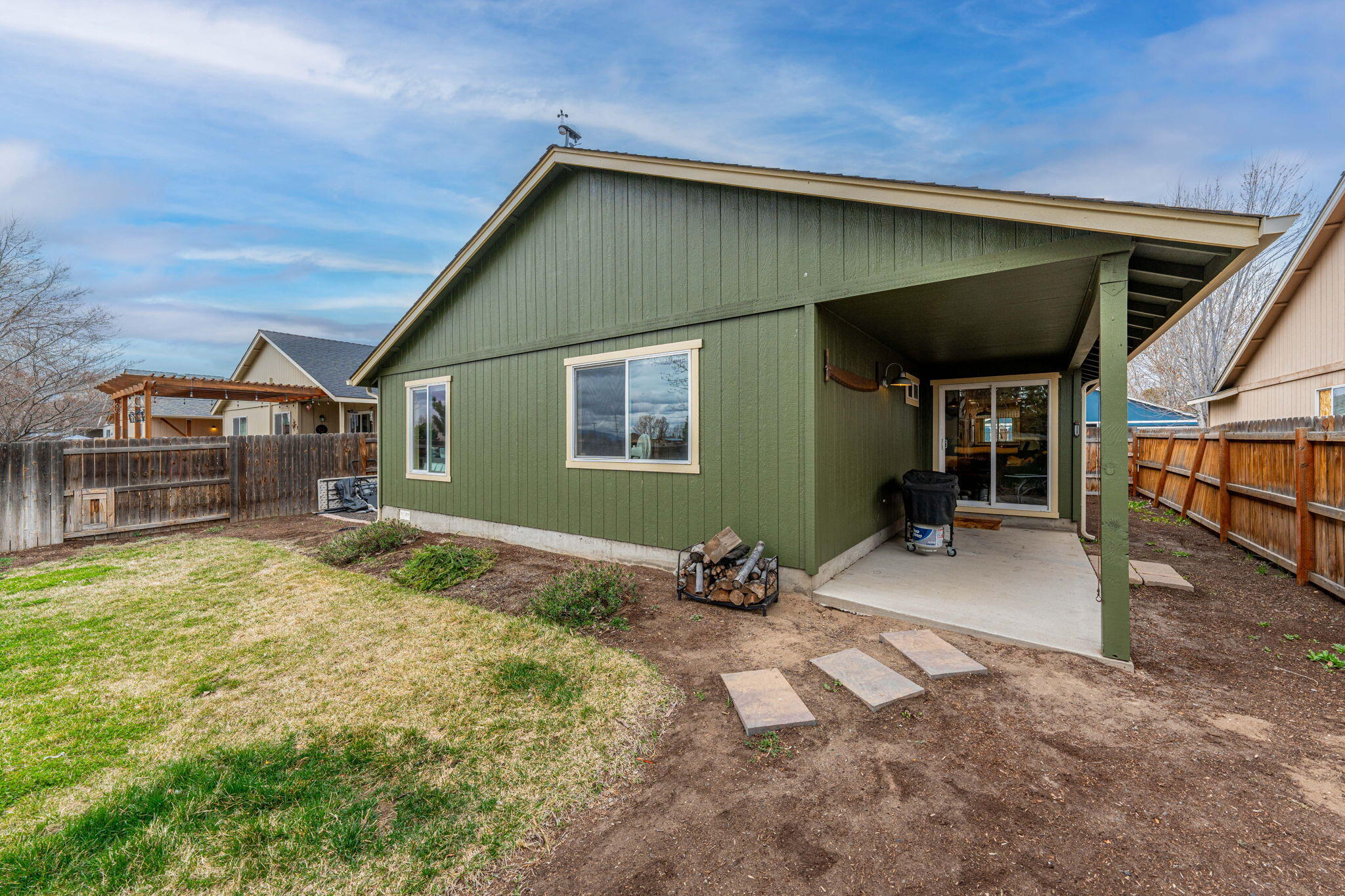 2839 SW SW Cascade Avenue