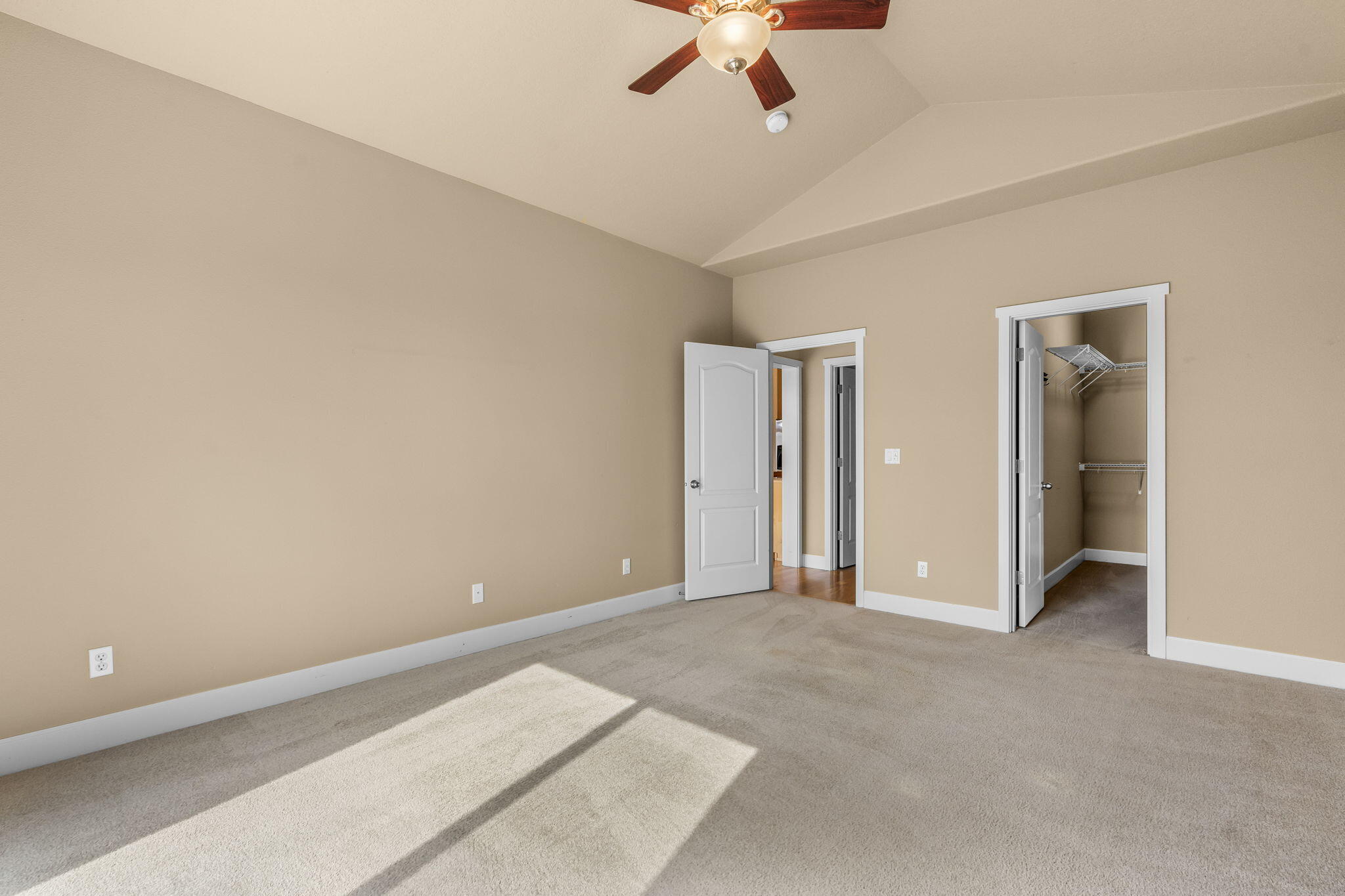 20736 Kilbourne Loop