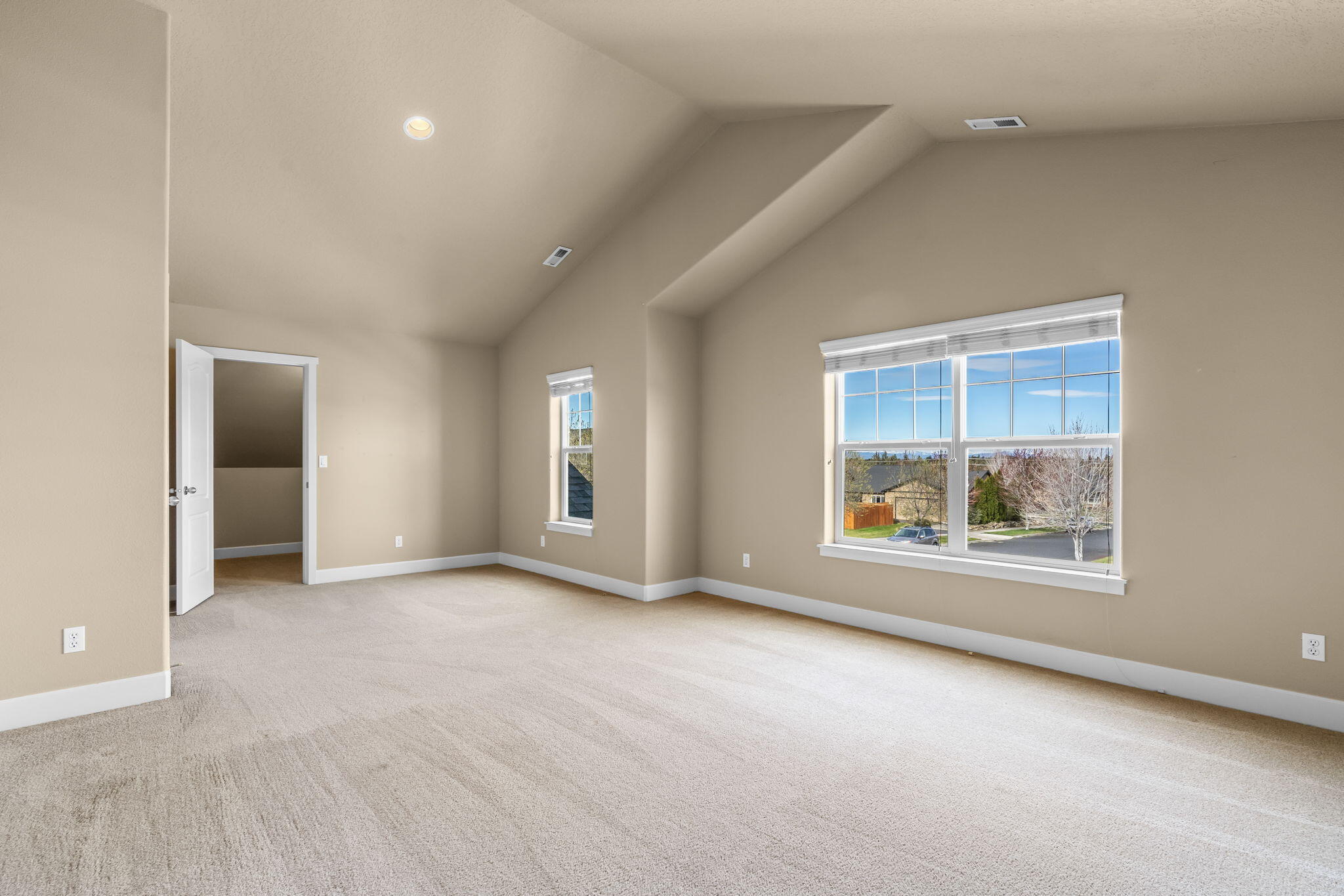20736 Kilbourne Loop