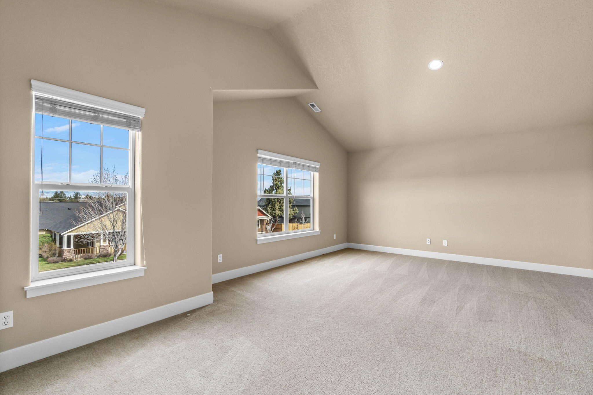 20736 Kilbourne Loop