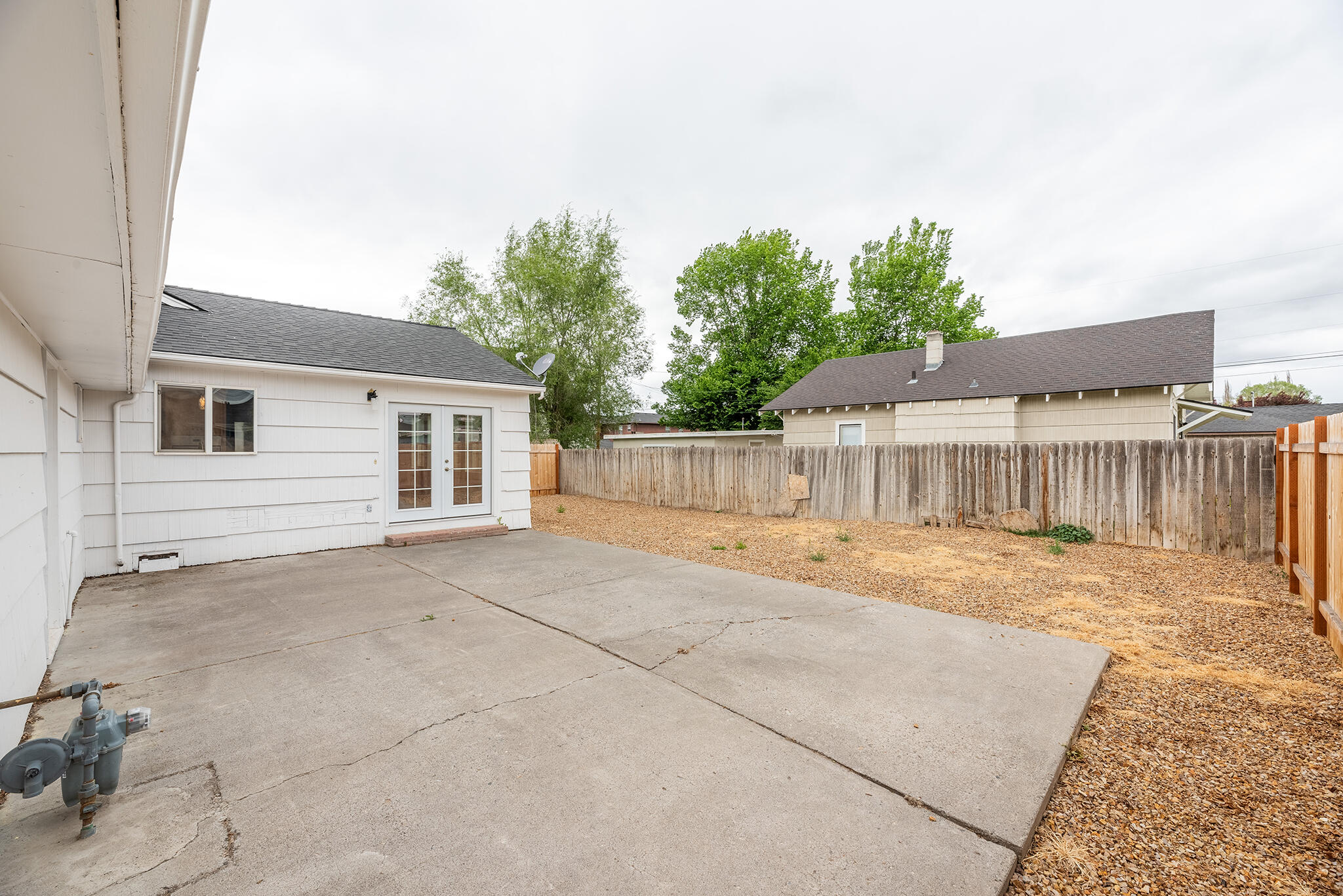 885 E 1st Street
