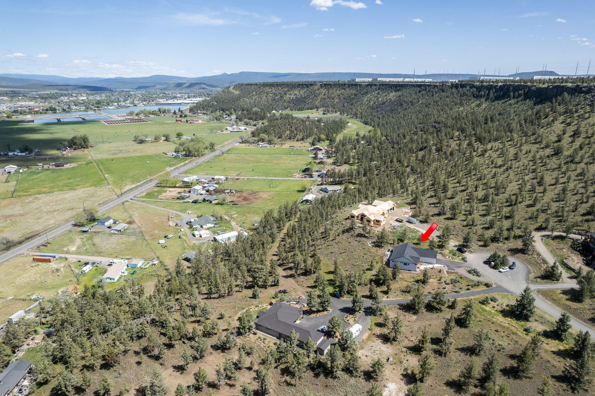3929 NW Crescent Rim Drive NW