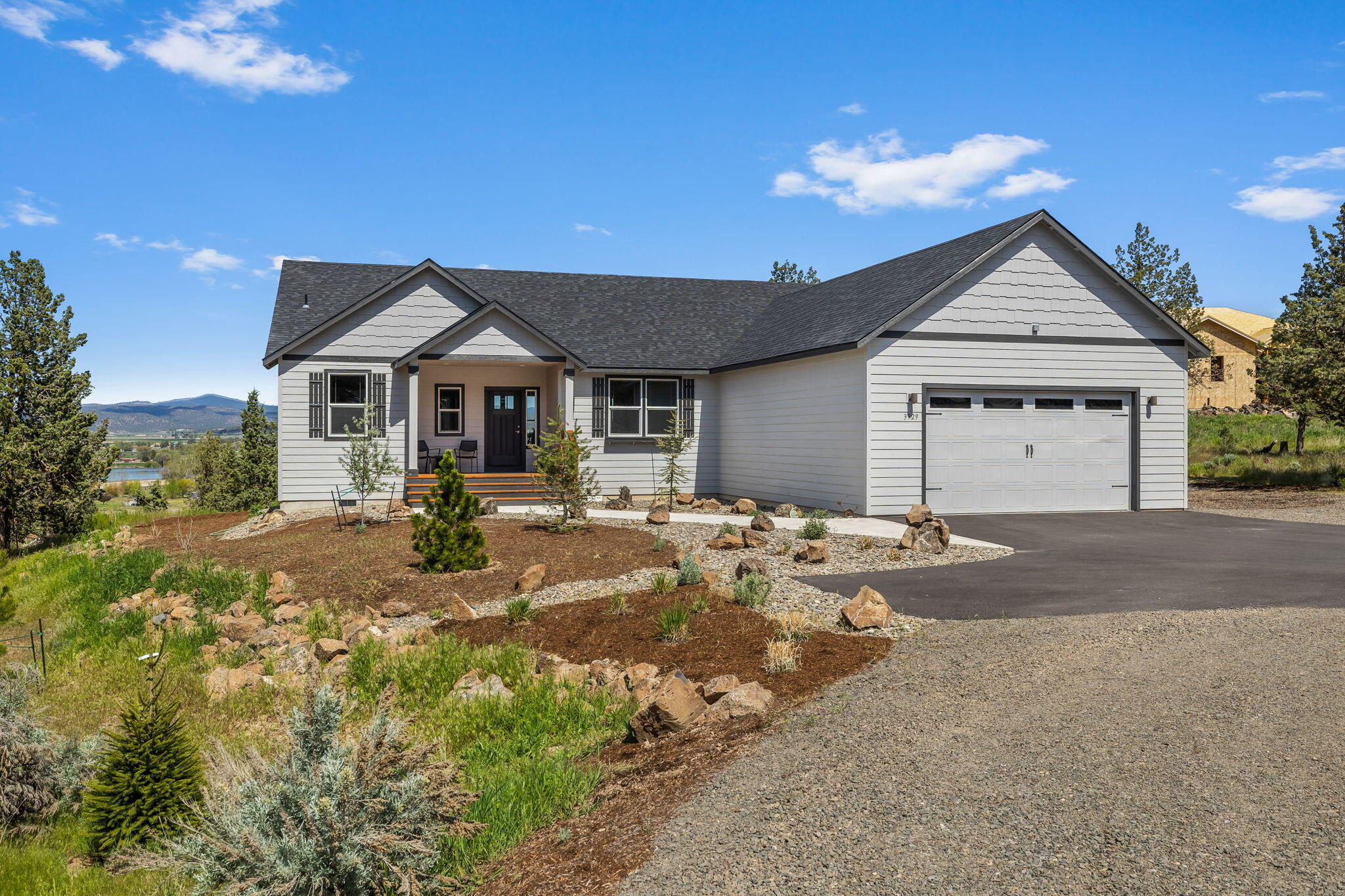 3929 NW Crescent Rim Drive NW