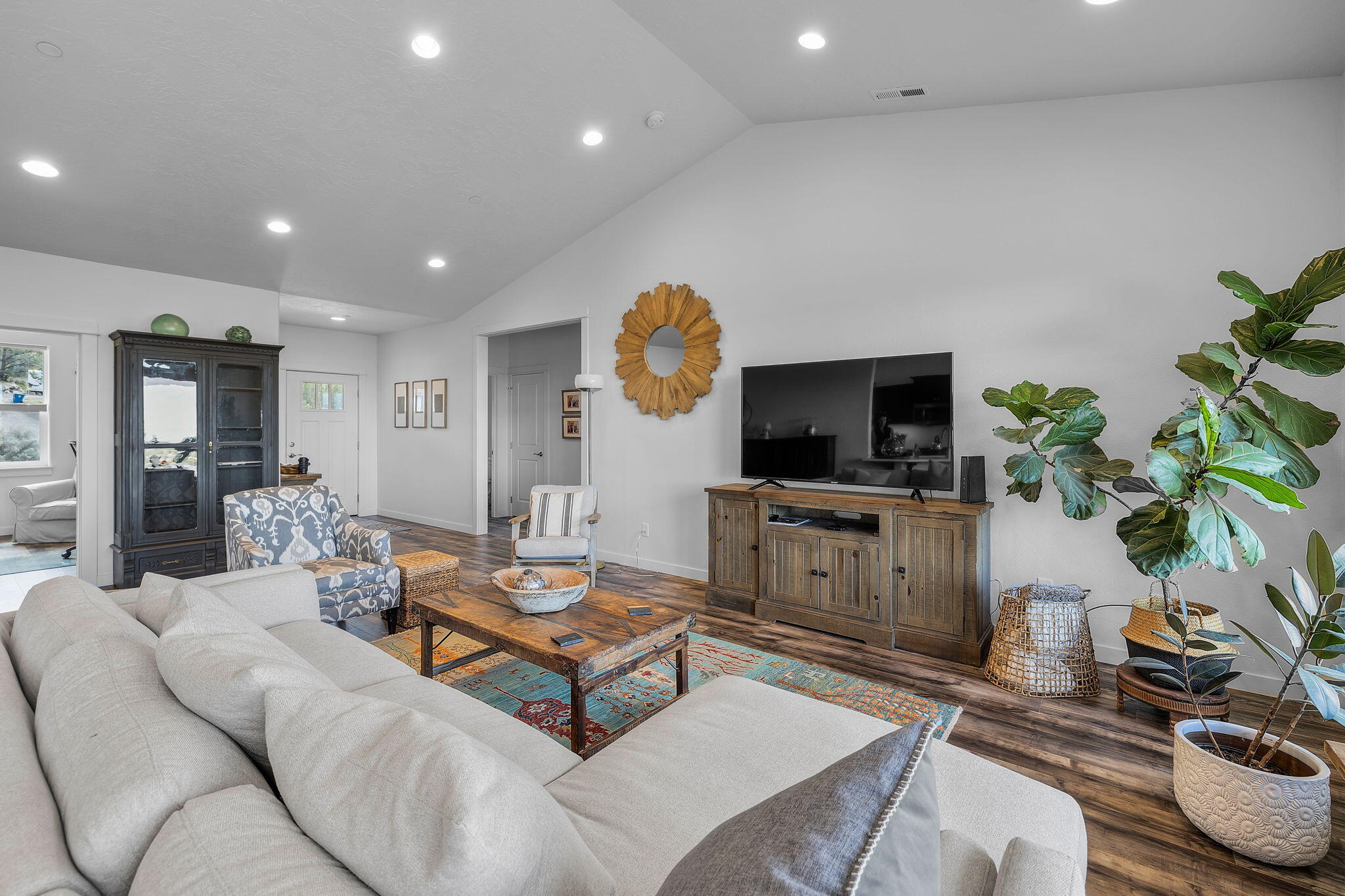 3929 NW Crescent Rim Drive NW