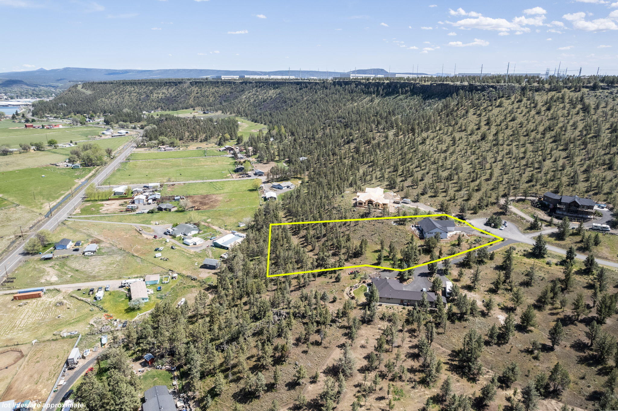3929 NW Crescent Rim Drive NW