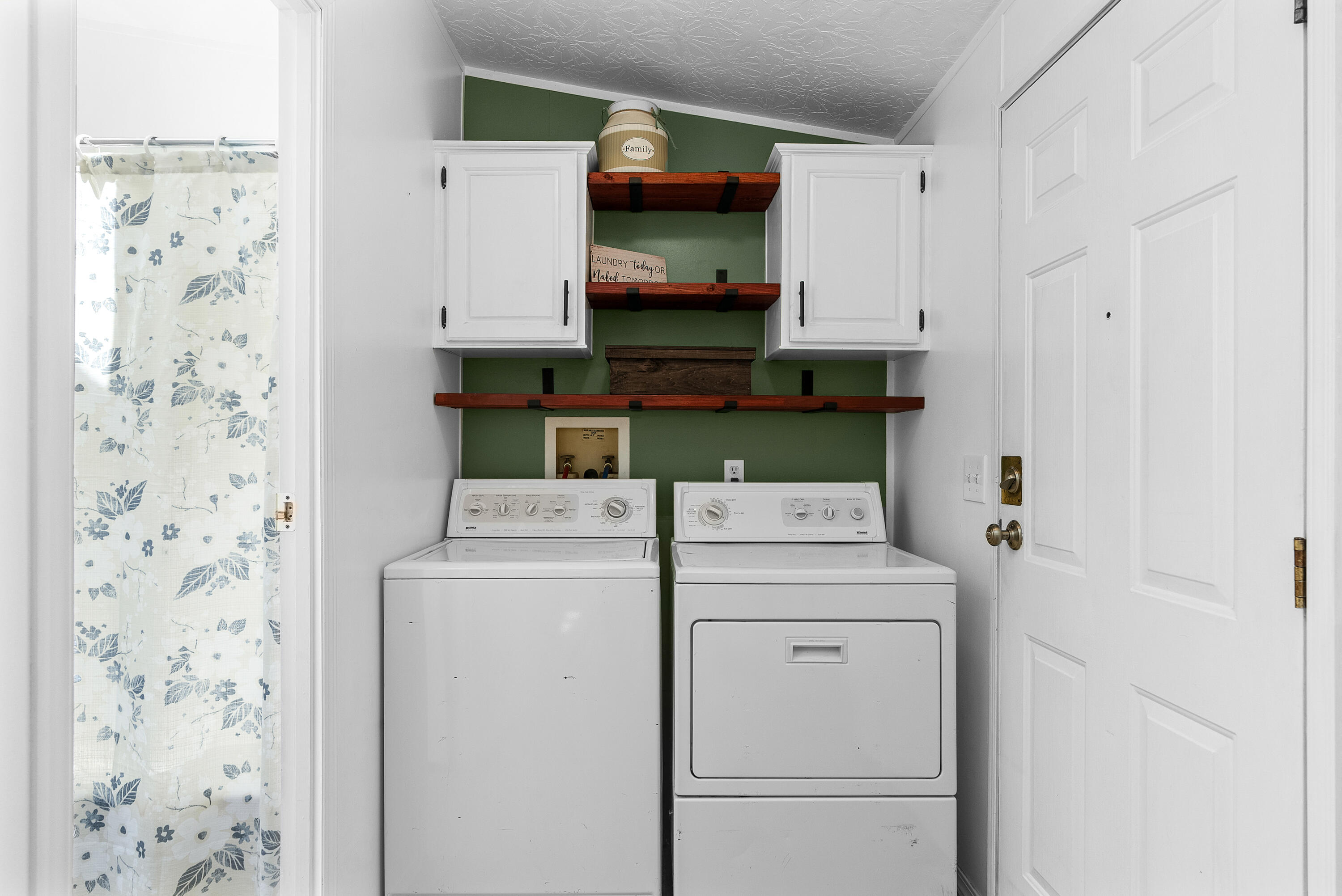 53462 Kokanee Lane