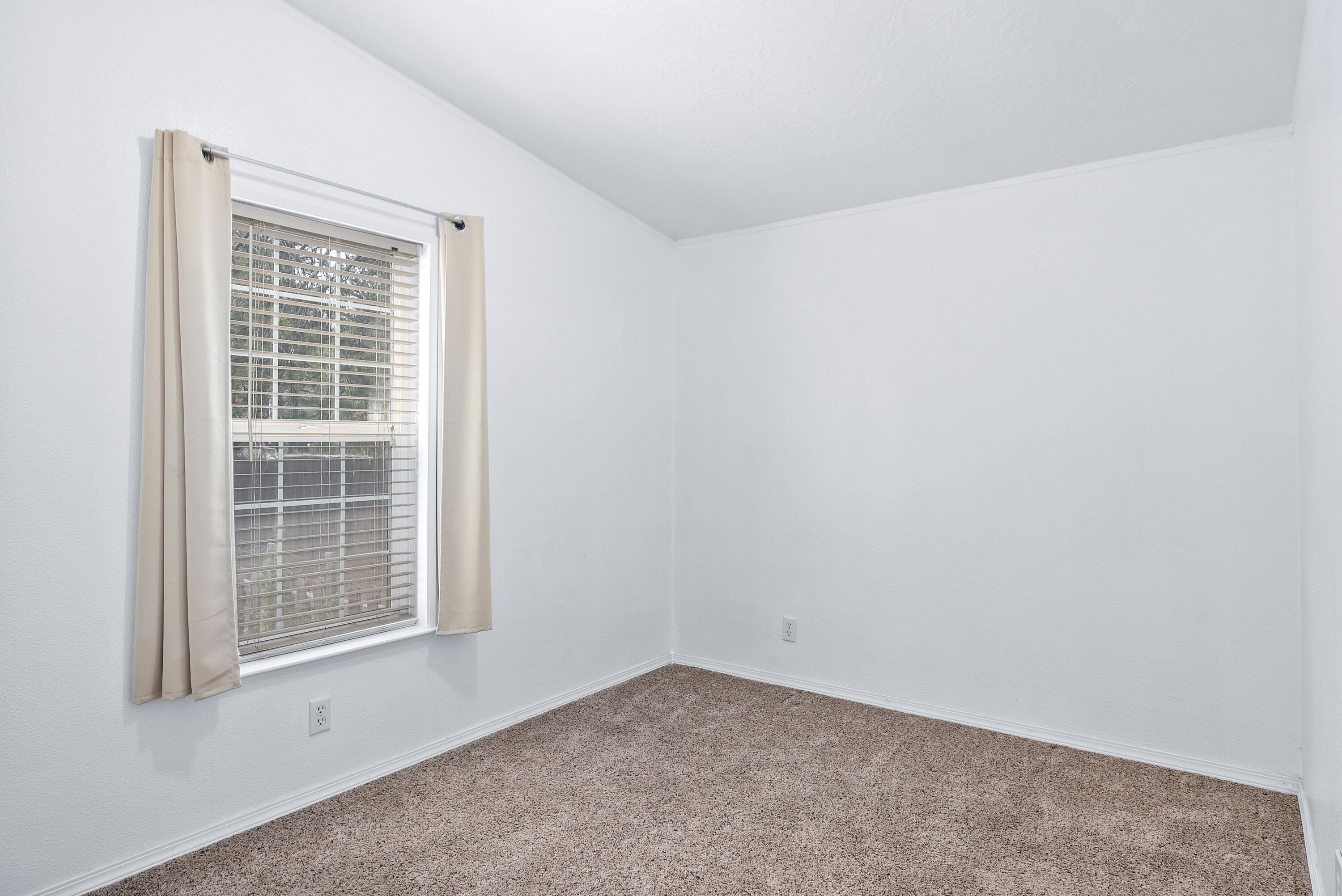 53462 Kokanee Lane