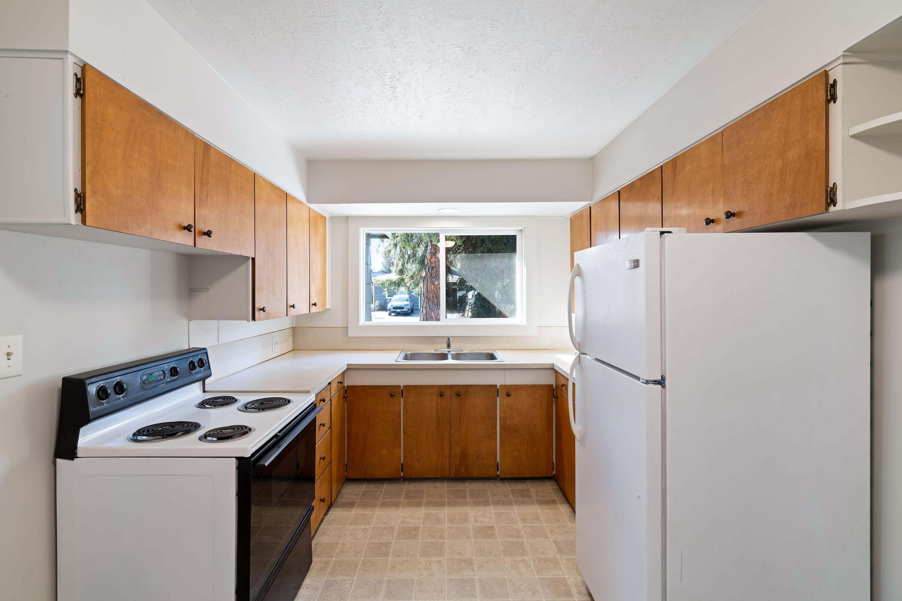 430 NE 10th Street