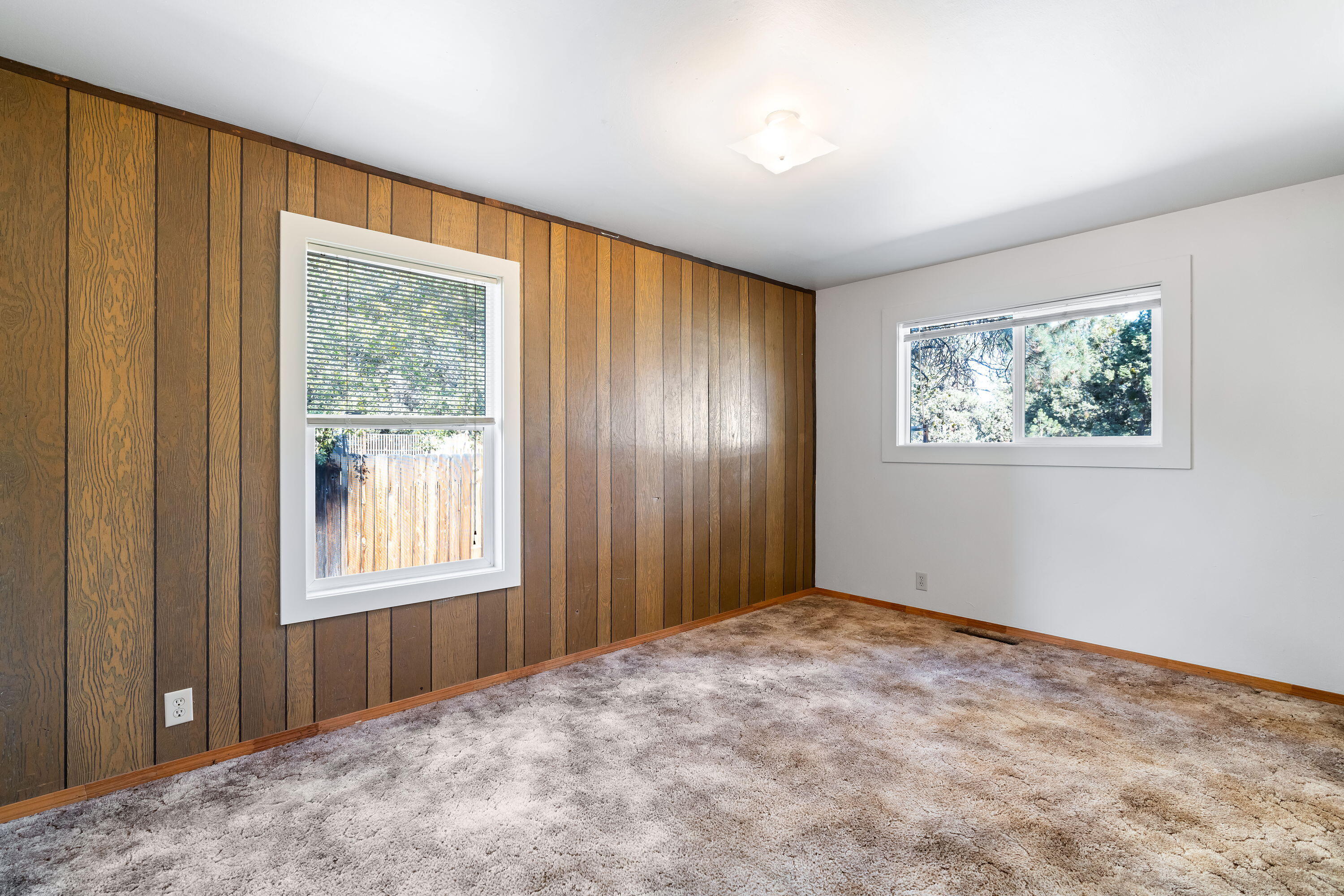 430 NE 10th Street