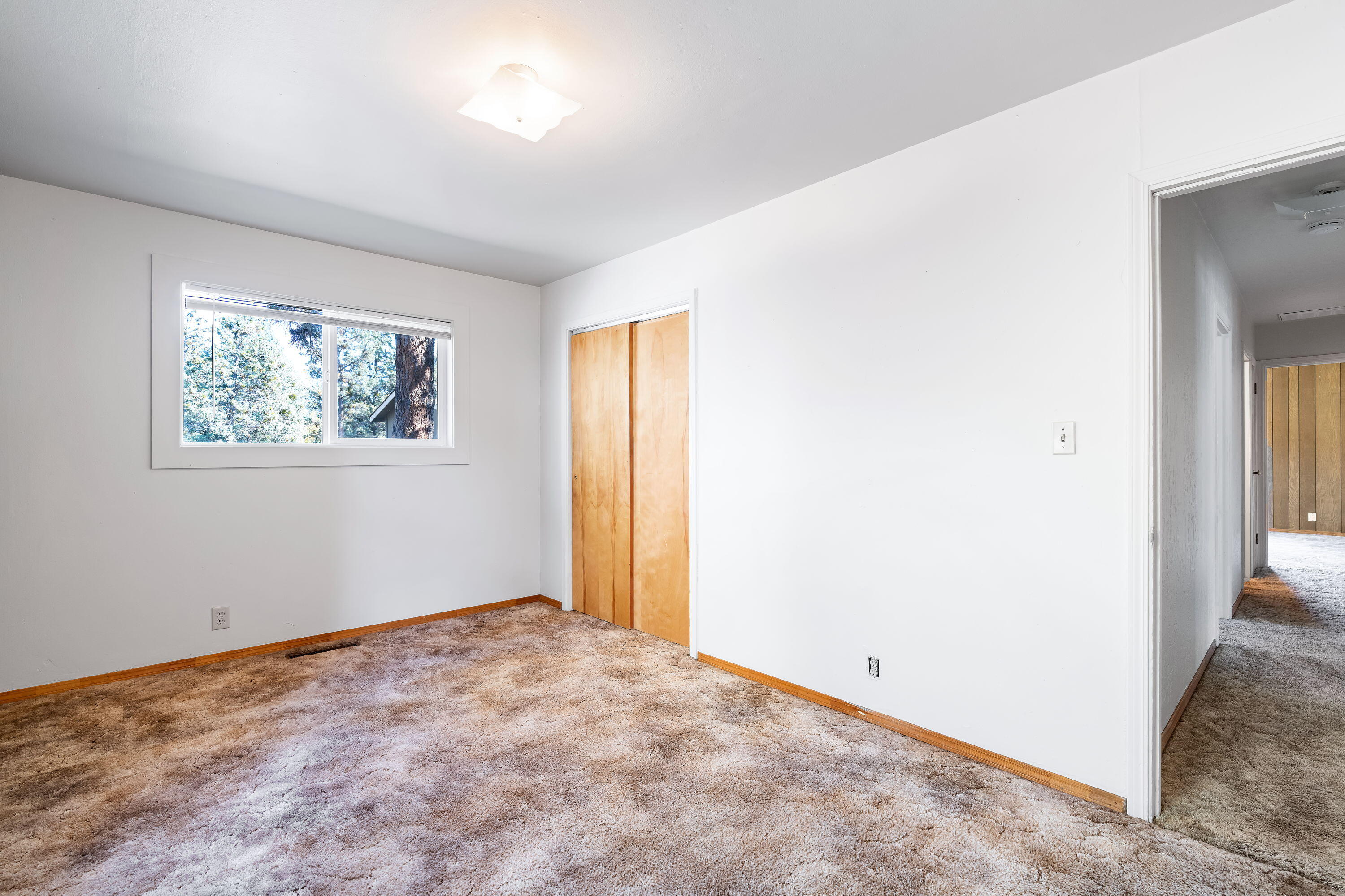 430 NE 10th Street