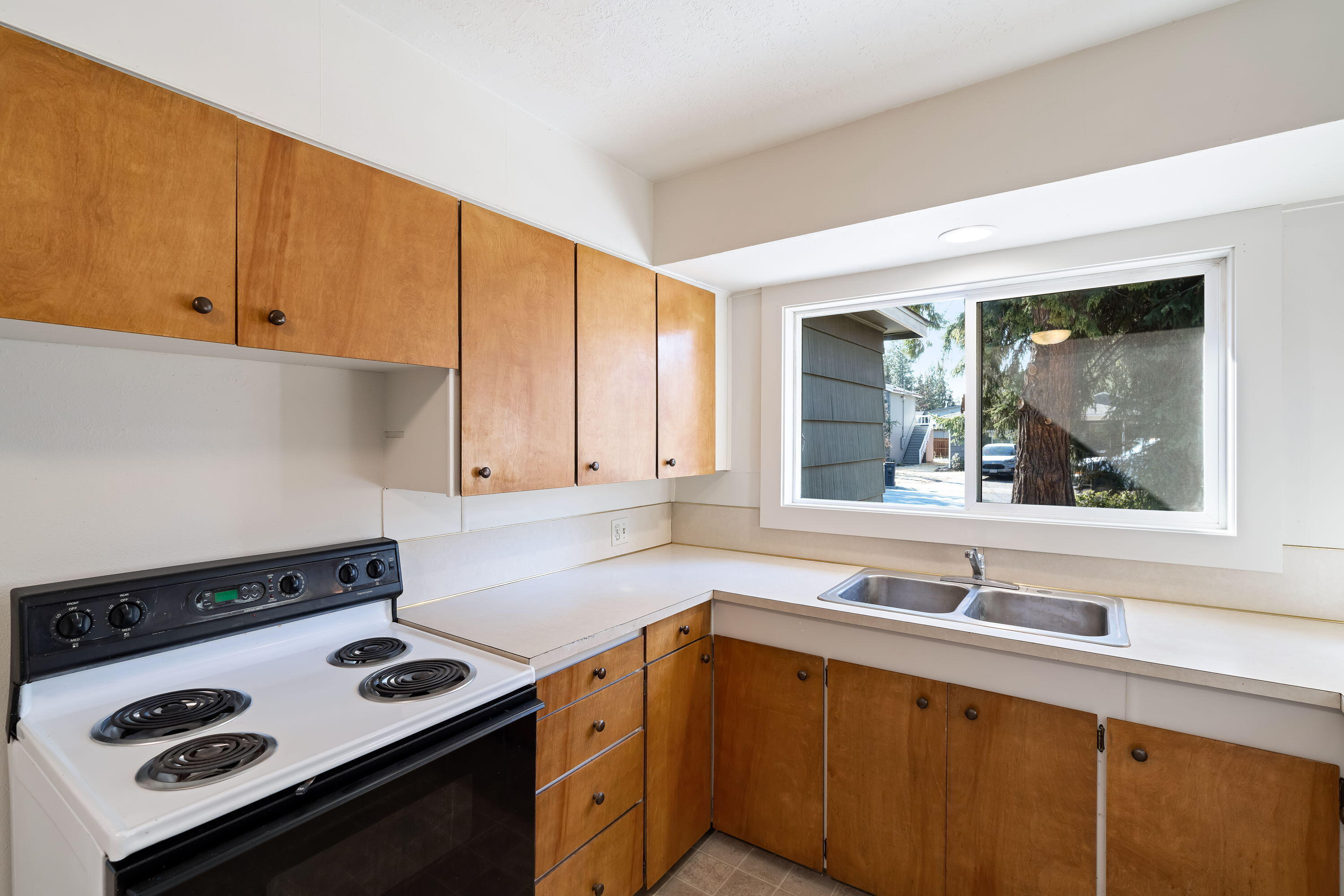430 NE 10th Street