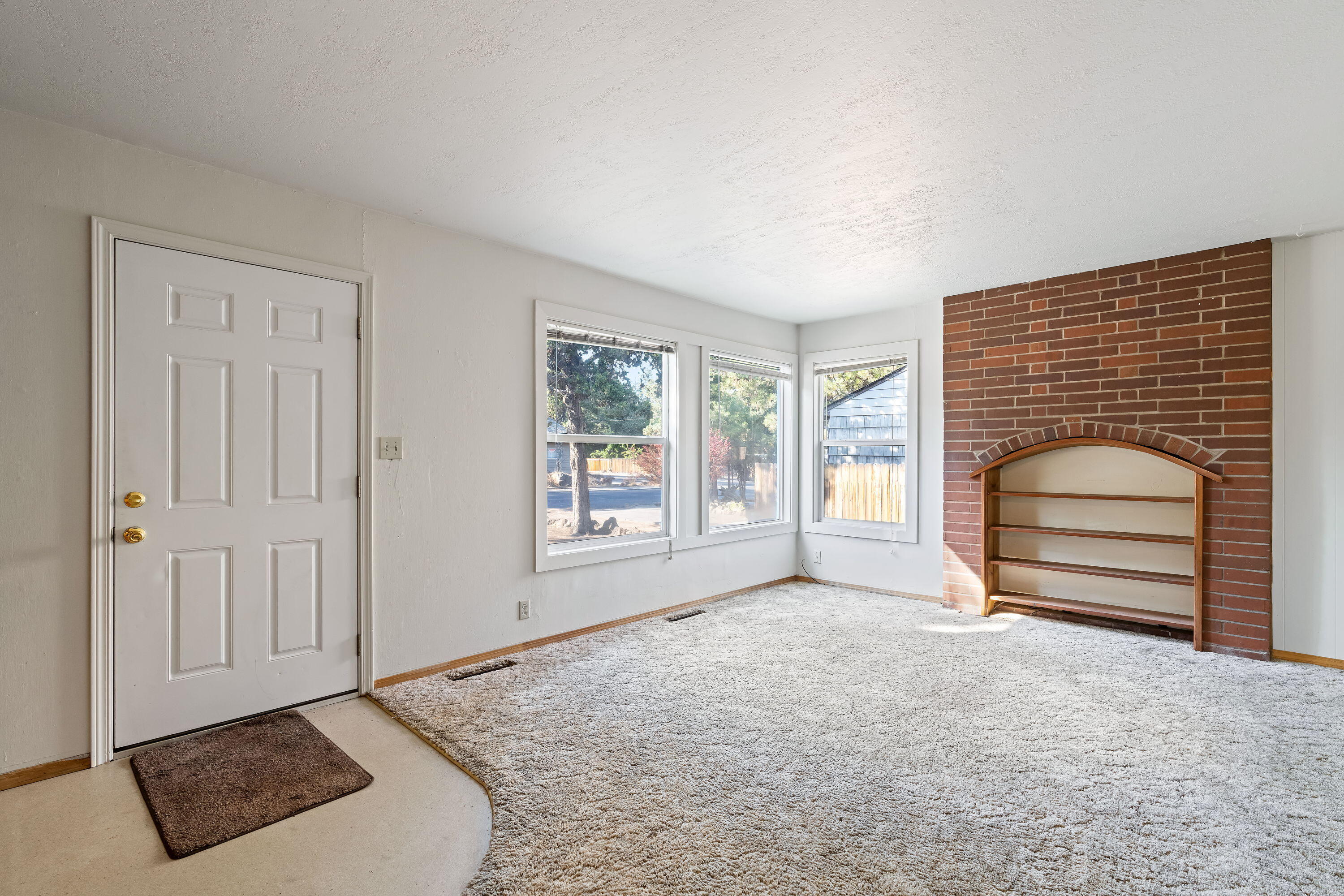 430 NE 10th Street