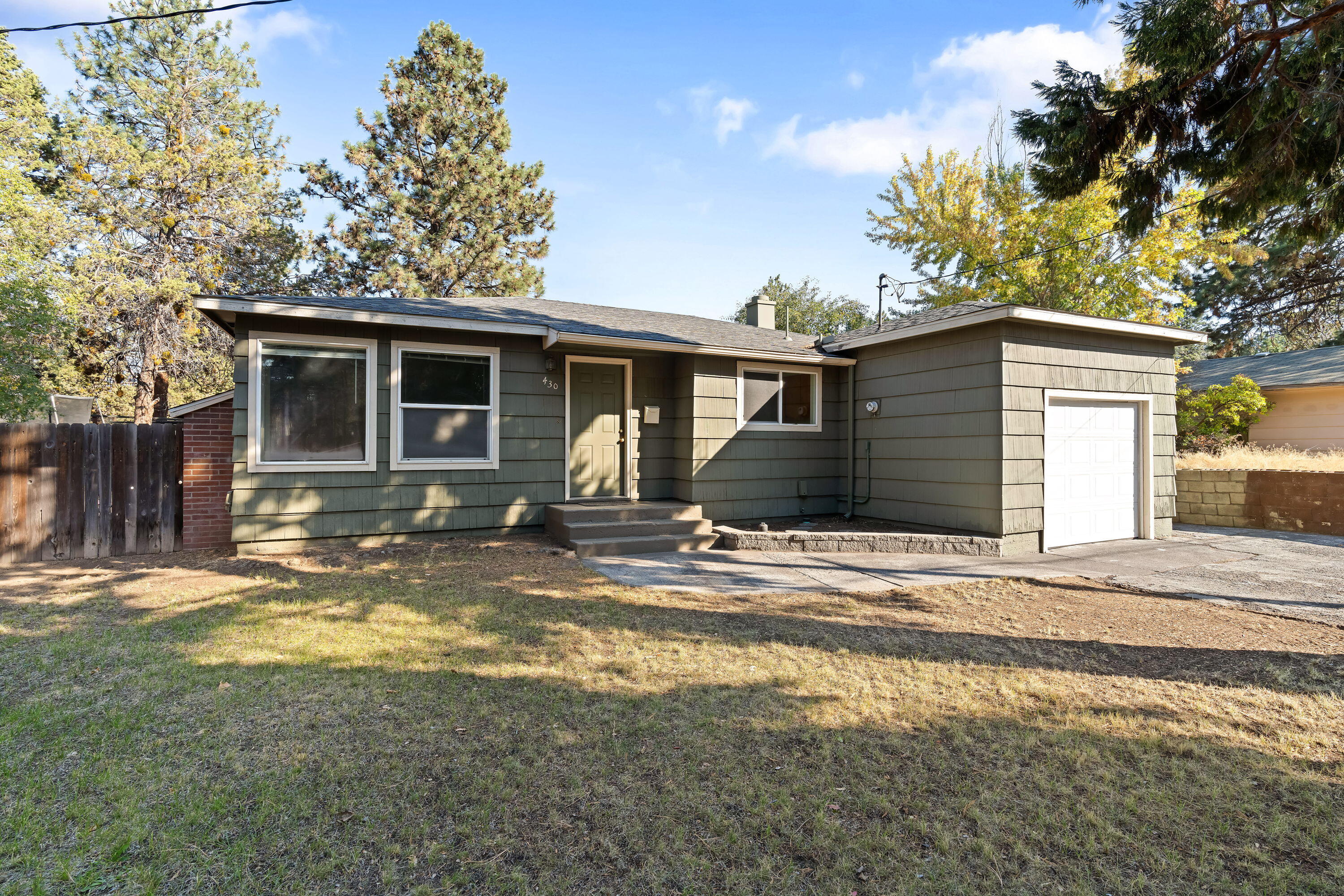 430 NE 10th Street