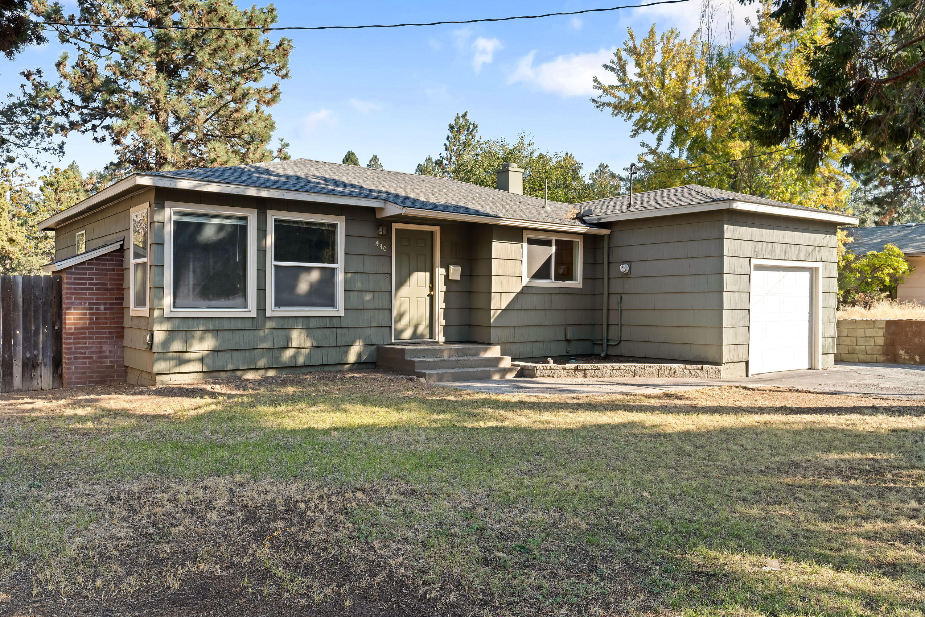 430 NE 10th Street