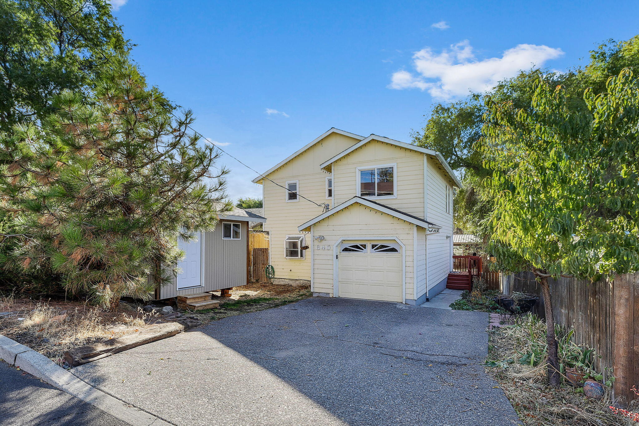 840 NE 8th Street