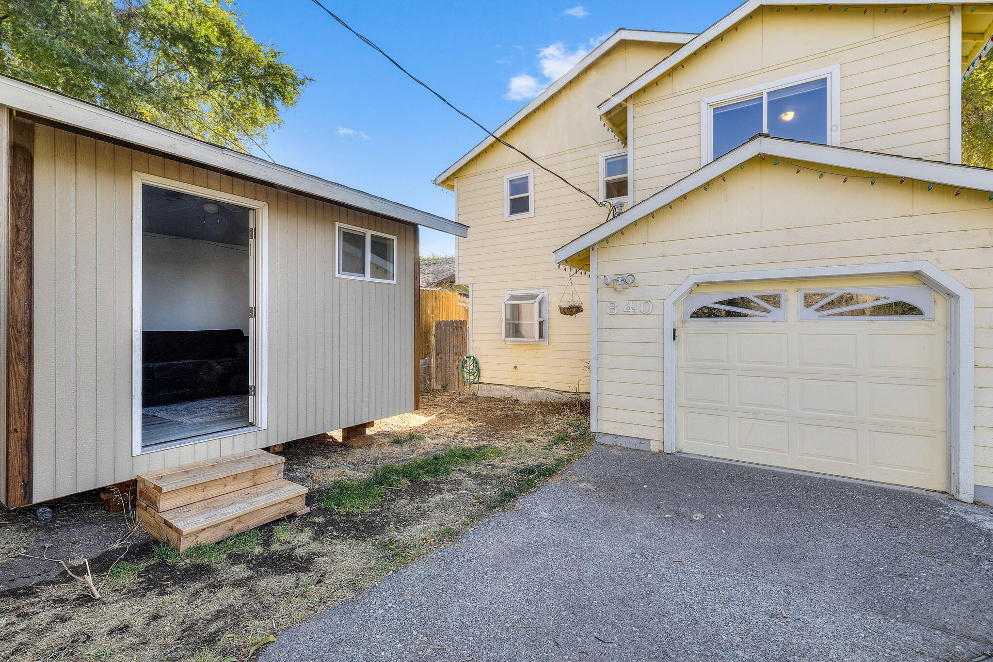 840 NE 8th Street