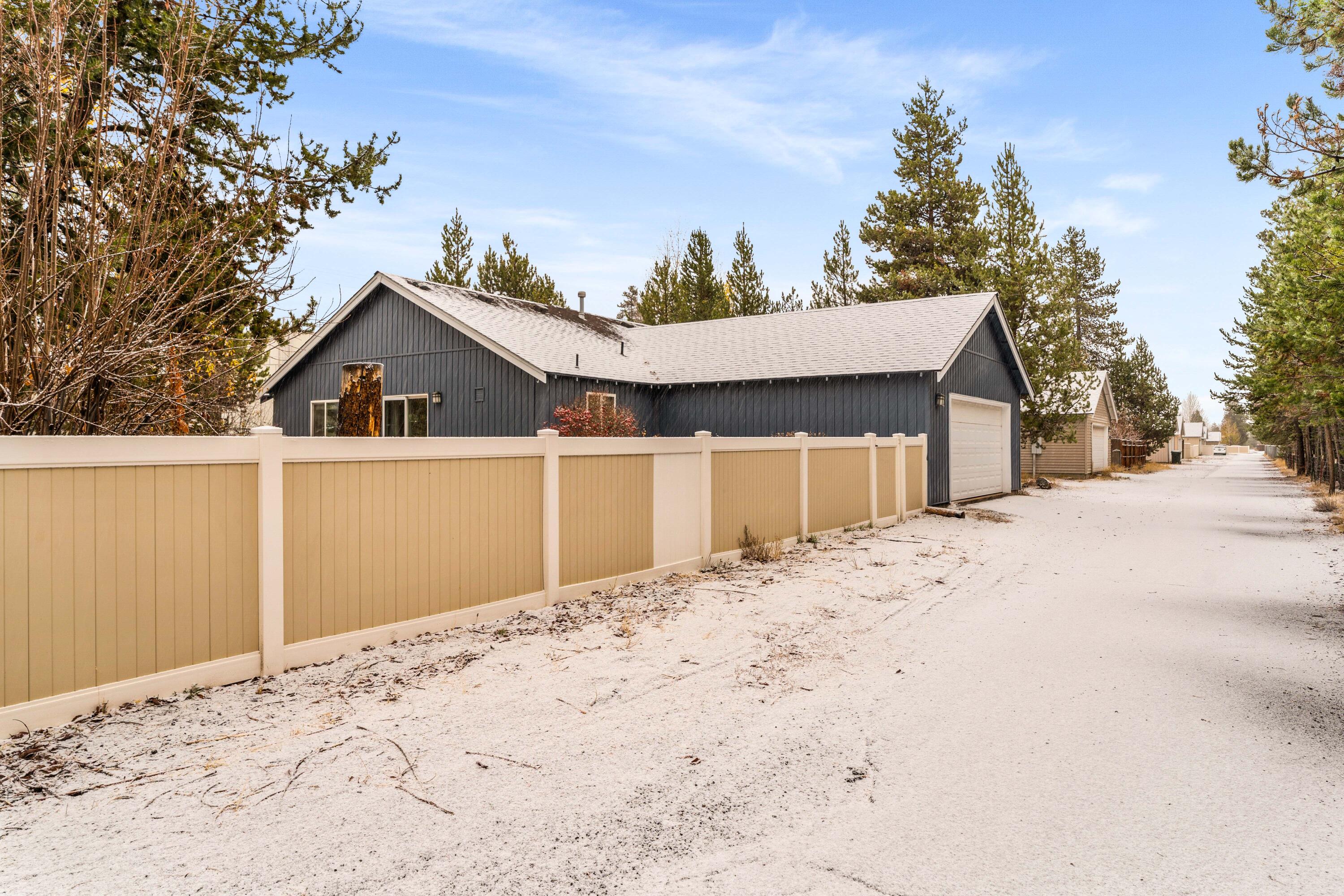 16605 William Foss Road
