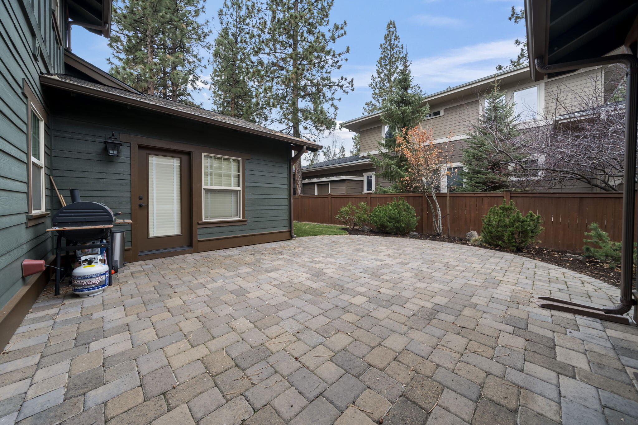 2192 NW High Lakes Loop