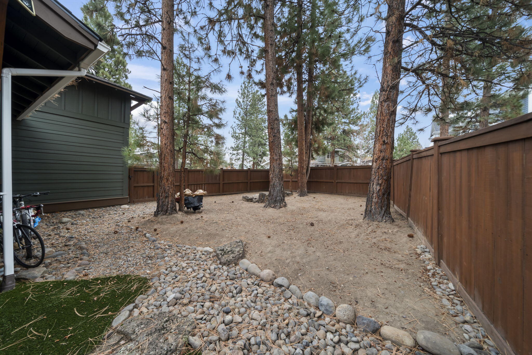 2192 NW High Lakes Loop