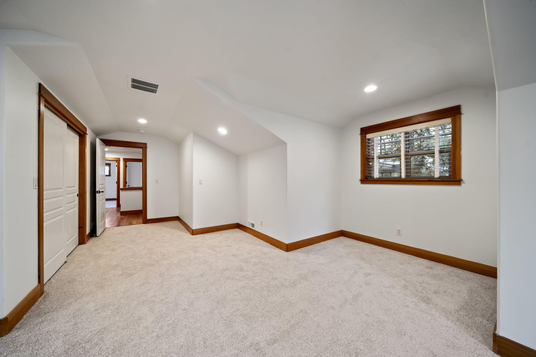 2192 NW High Lakes Loop