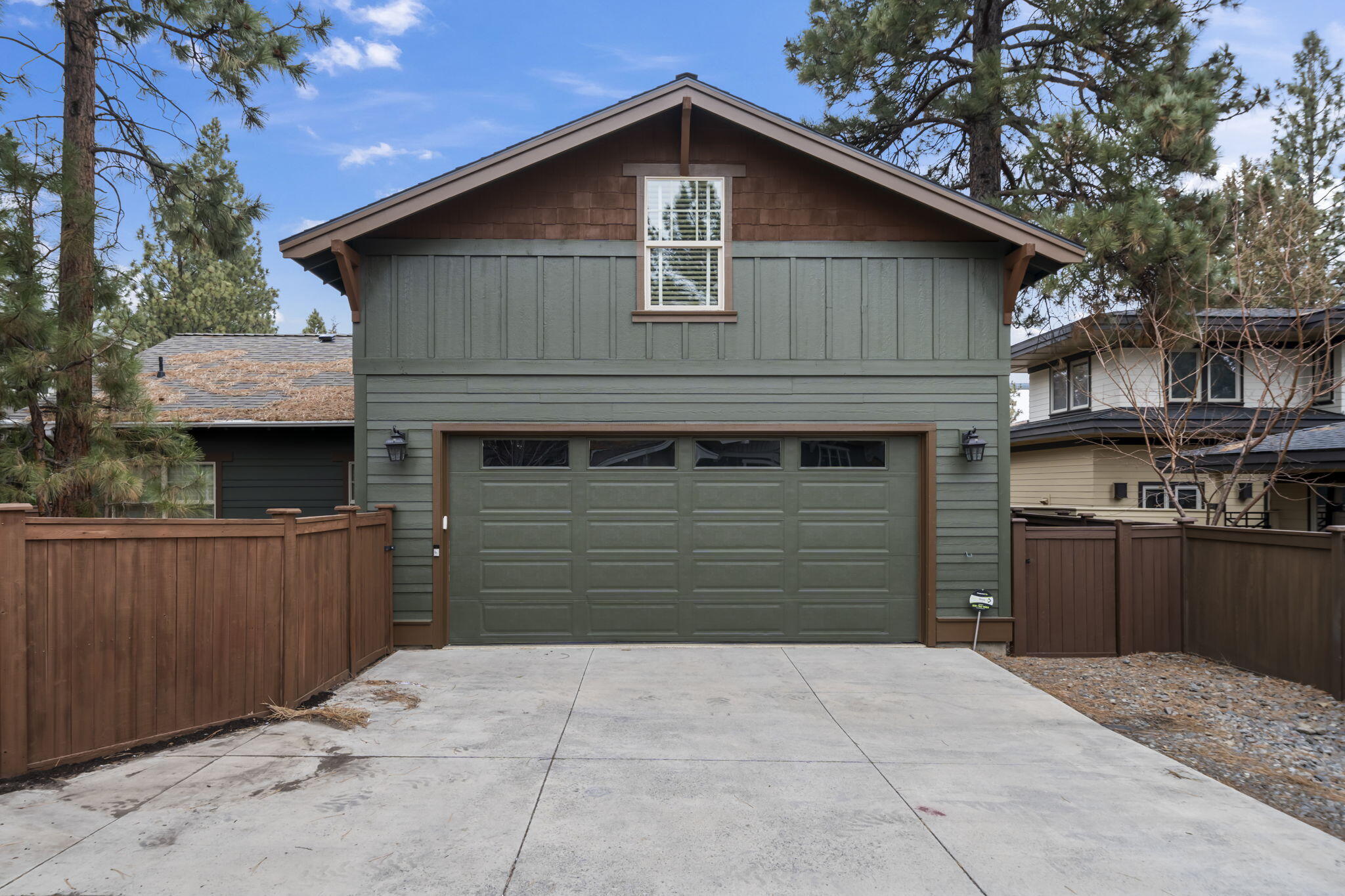 2192 NW High Lakes Loop