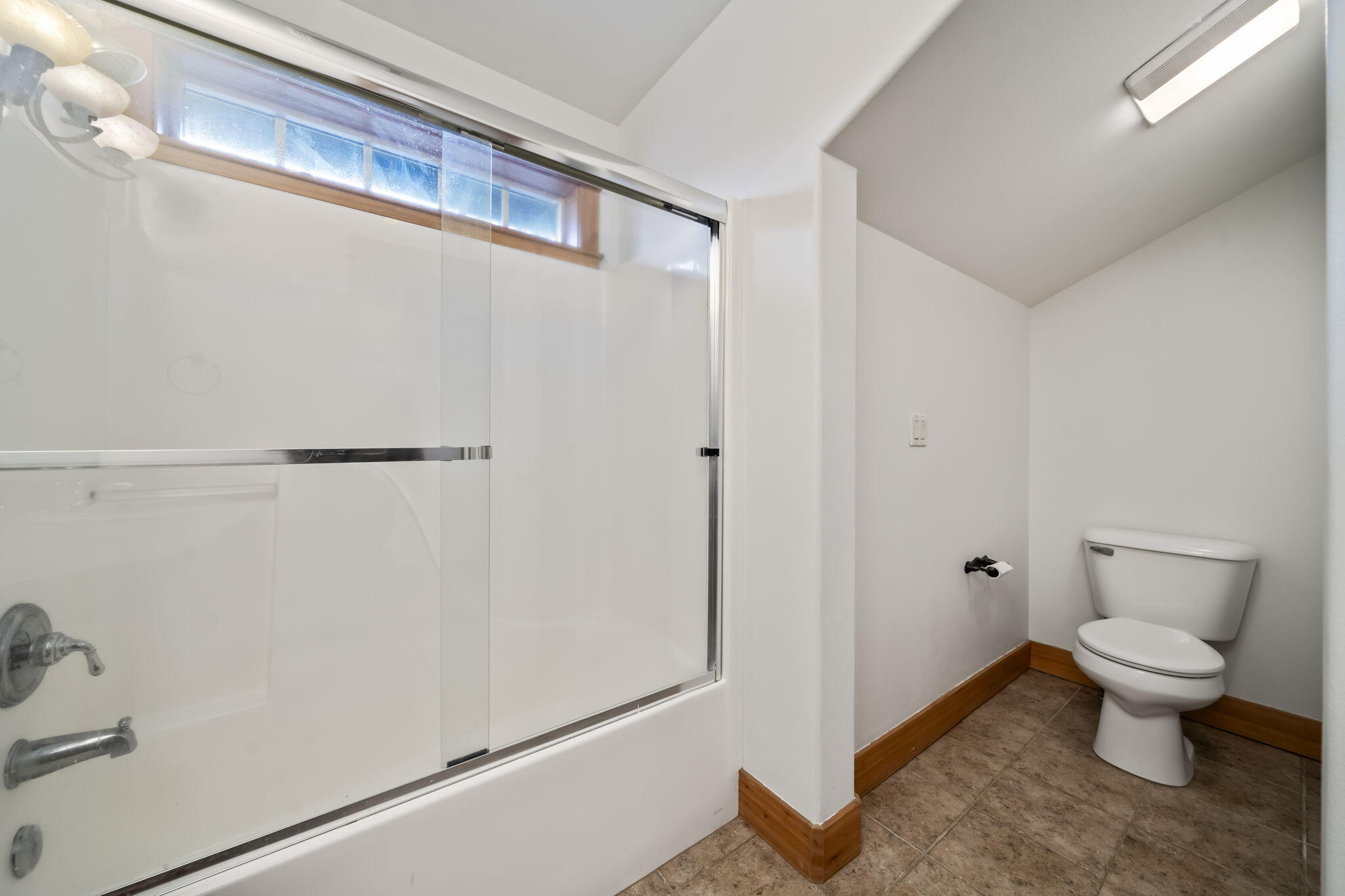 2192 NW High Lakes Loop