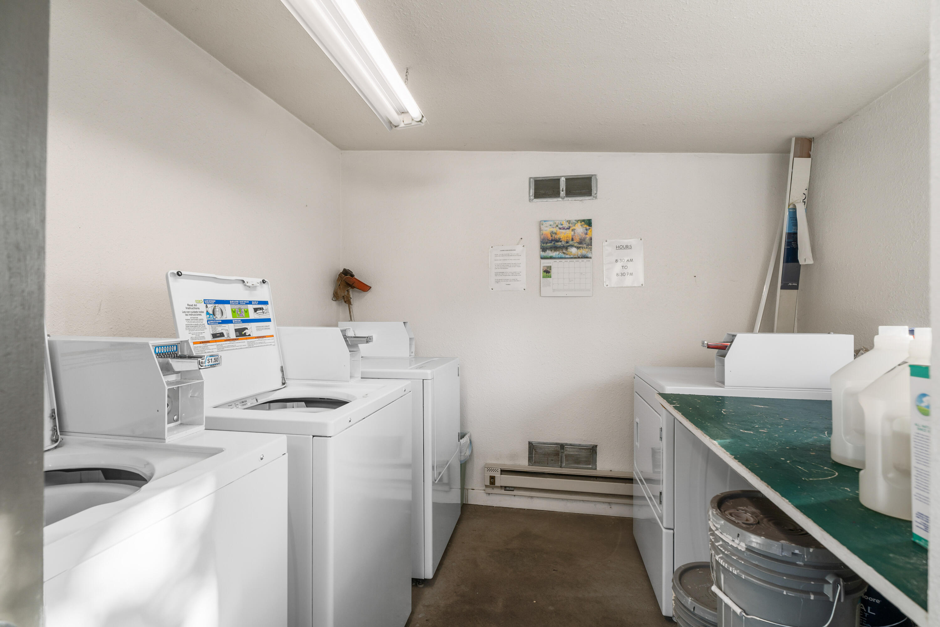 475 NE Underwood Avenue