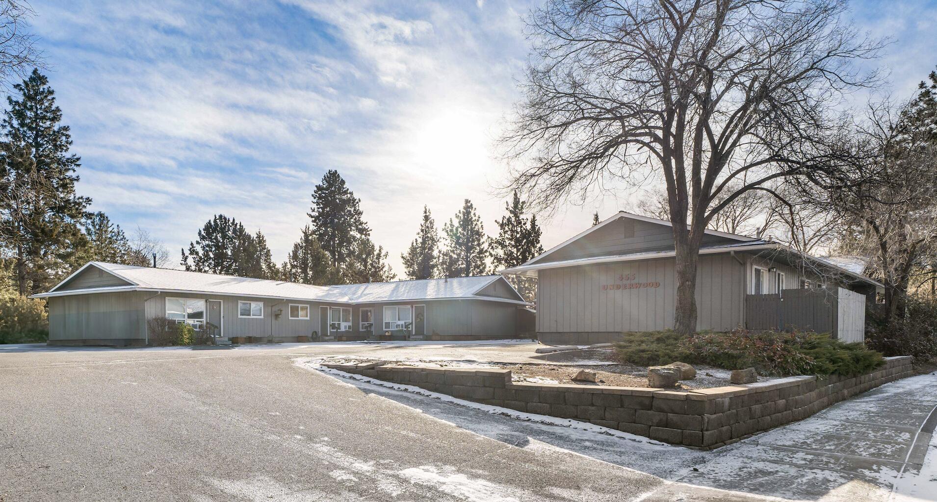 475 NE Underwood Avenue