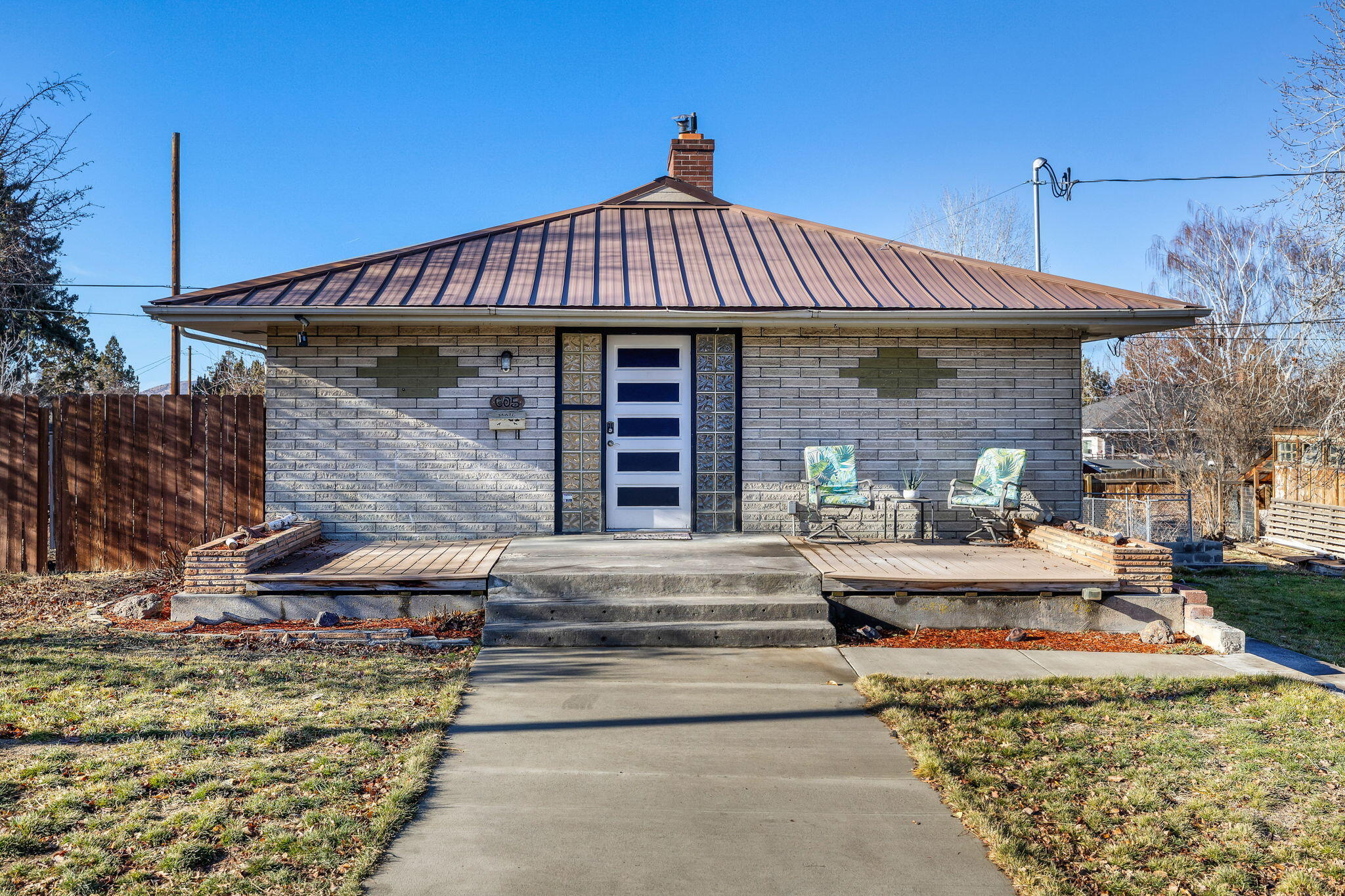 605 NW 10th Street