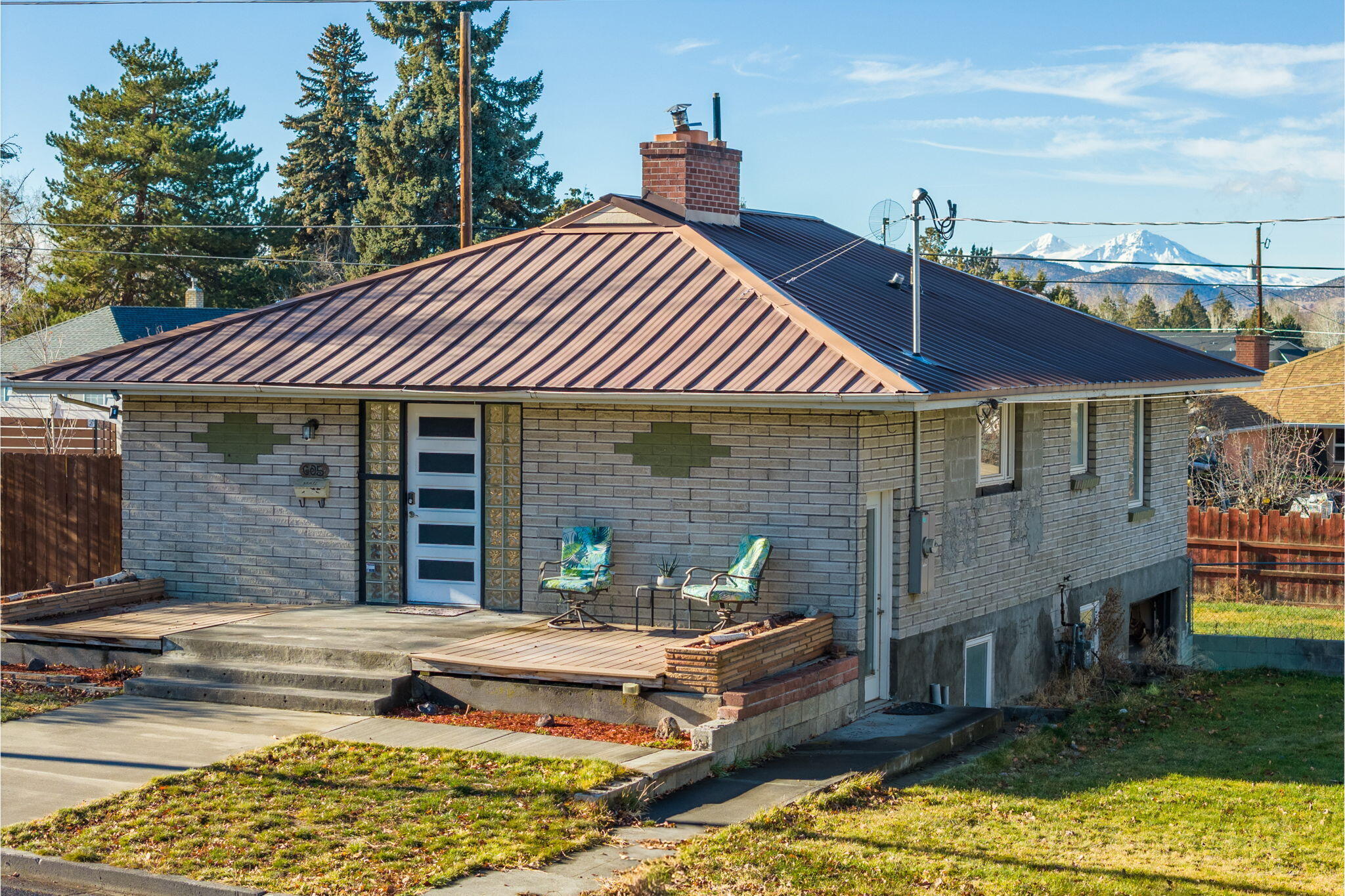 605 NW 10th Street