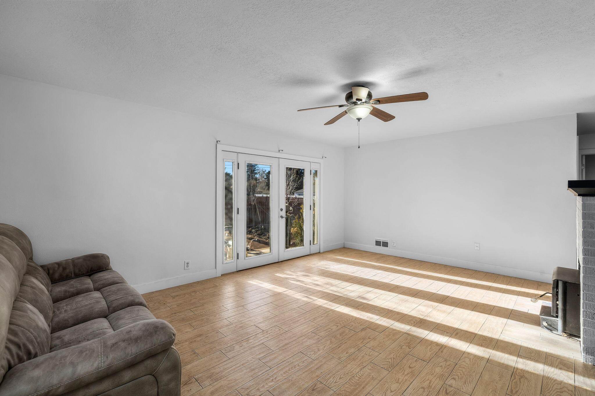 605 NW 10th Street