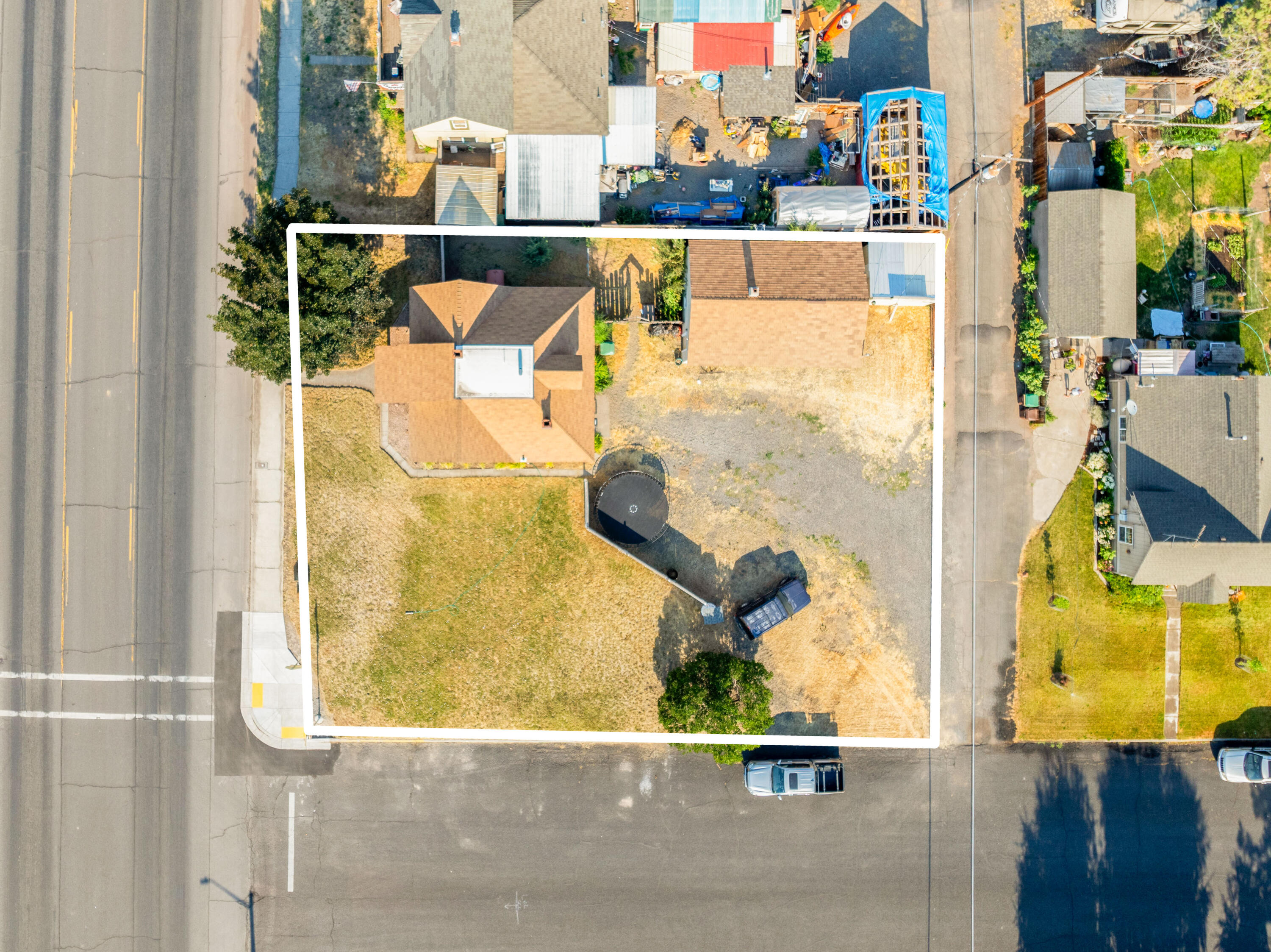 777 NE NE 3rd Street