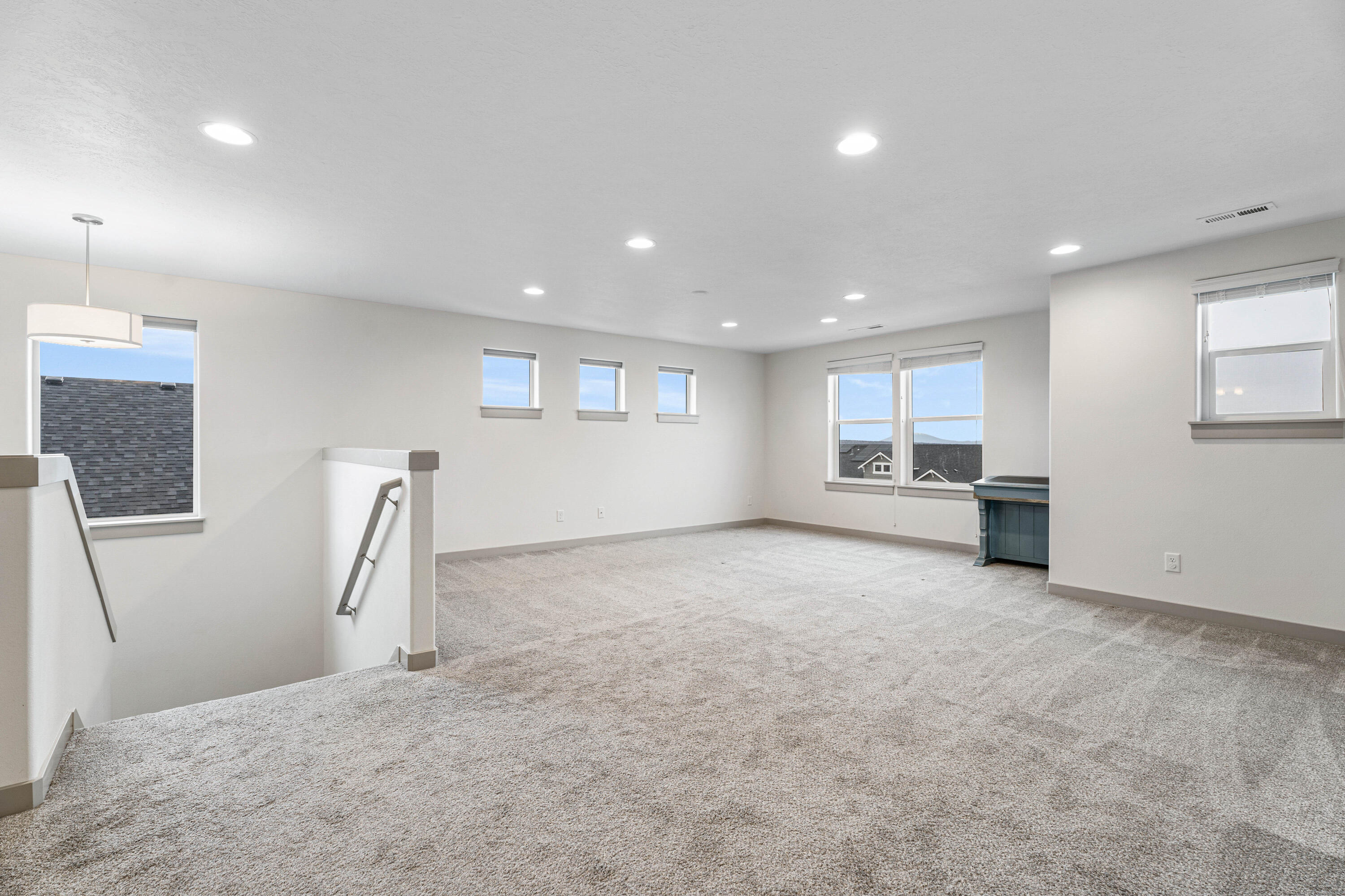 4428 SW Salmon Place