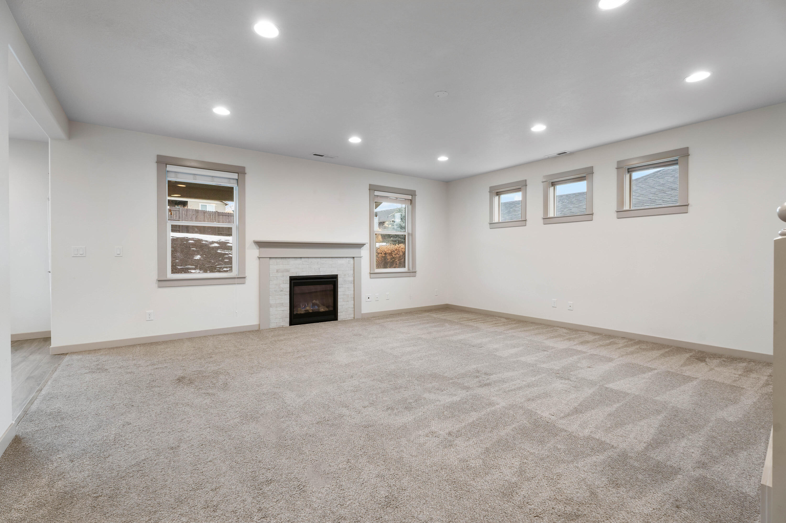 4428 SW Salmon Place