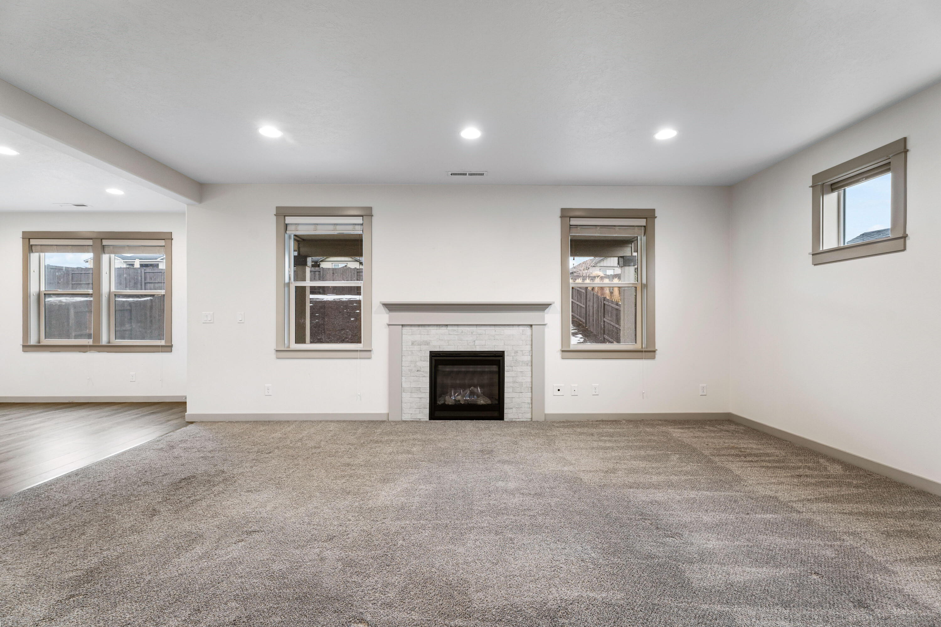 4428 SW Salmon Place