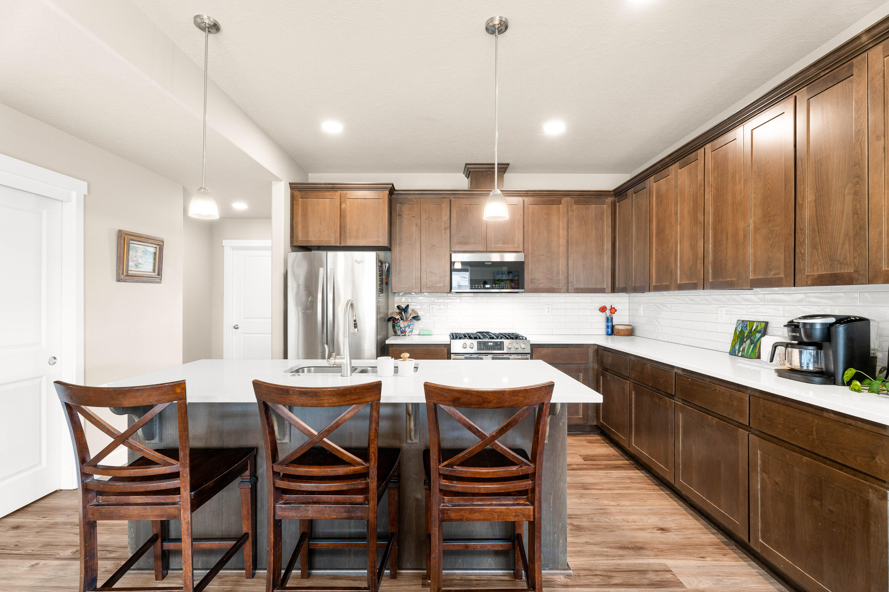 1121 NW Willow Parkway Road