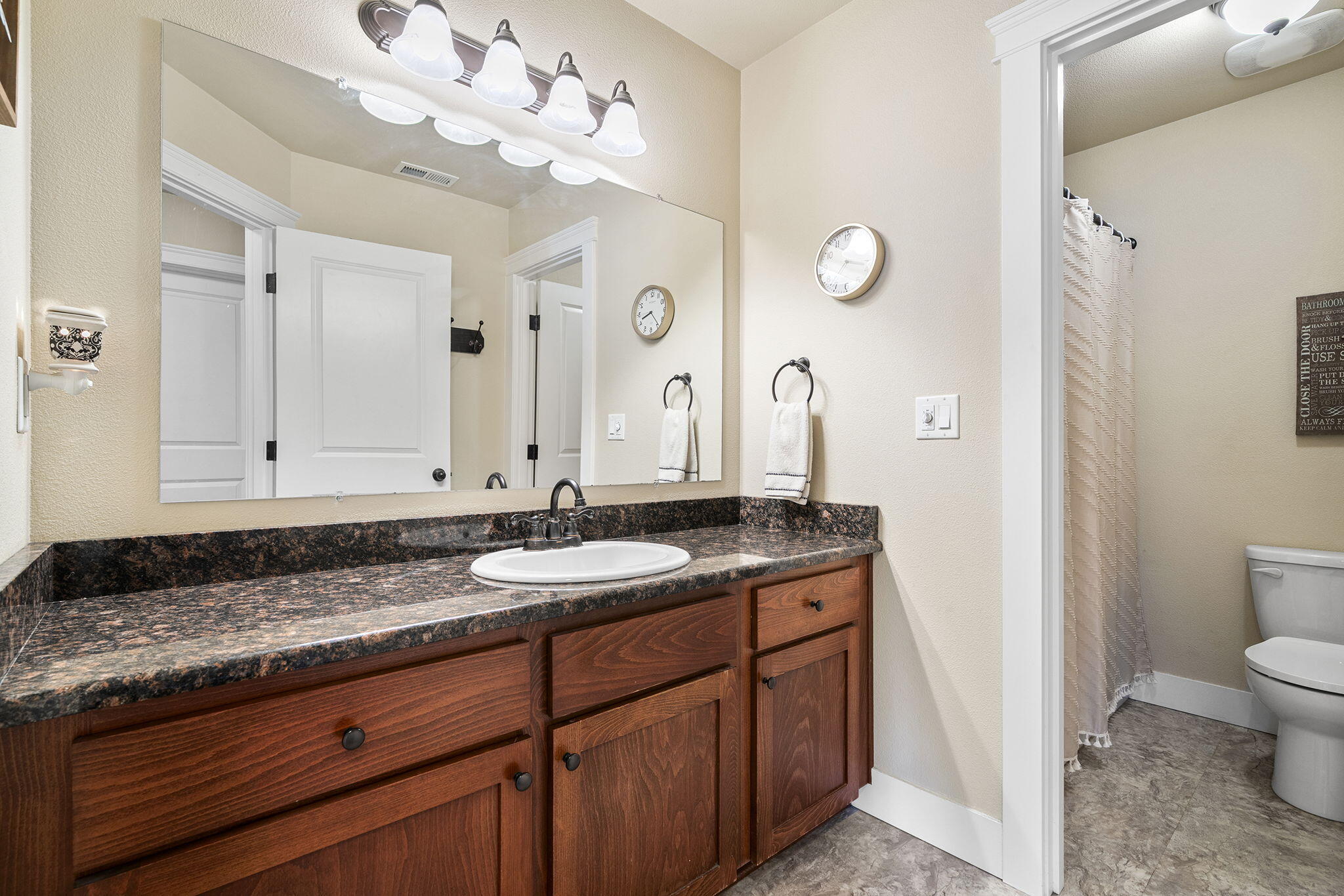2085 Equestrian Loop S