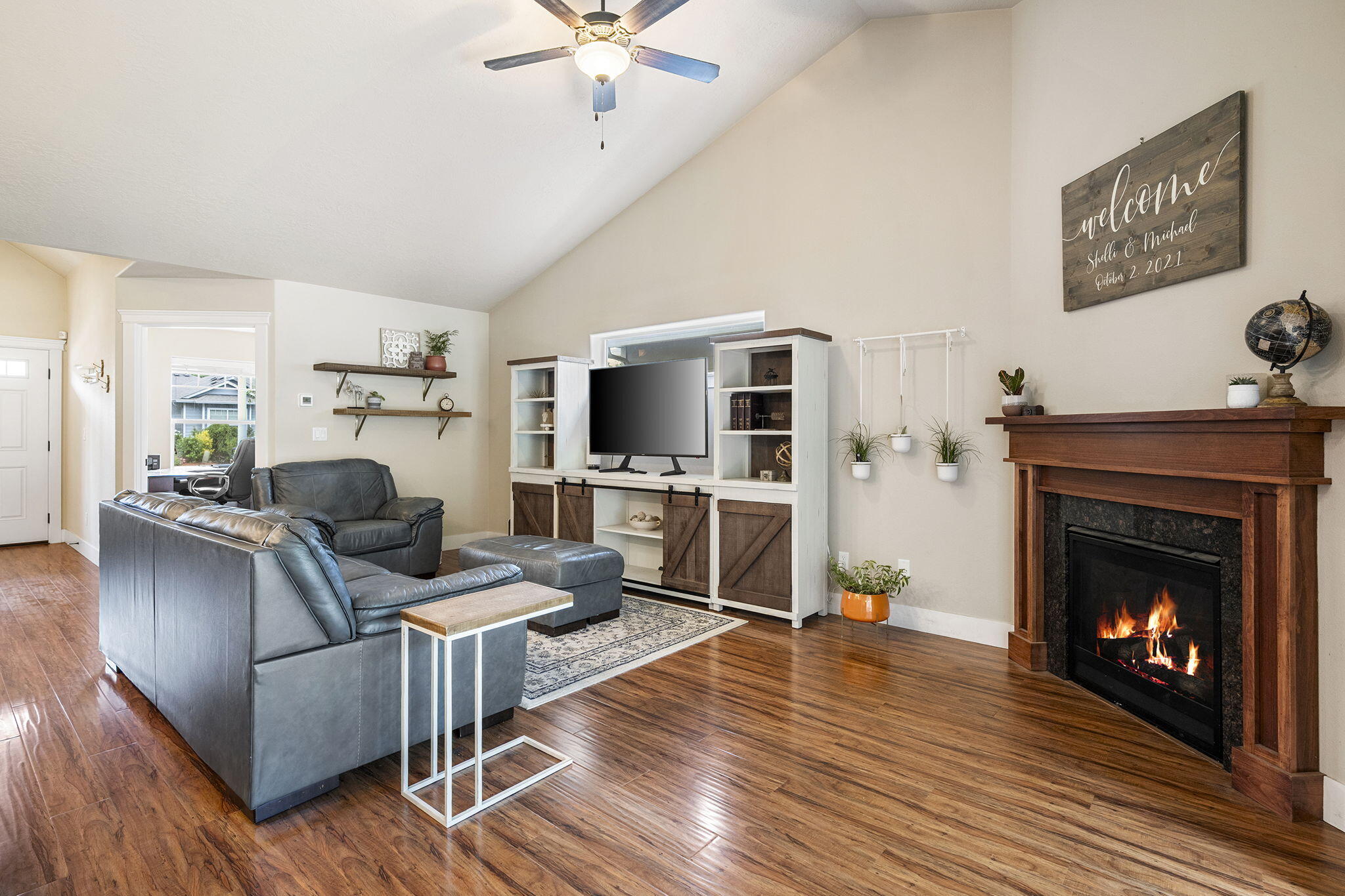 2085 Equestrian Loop S