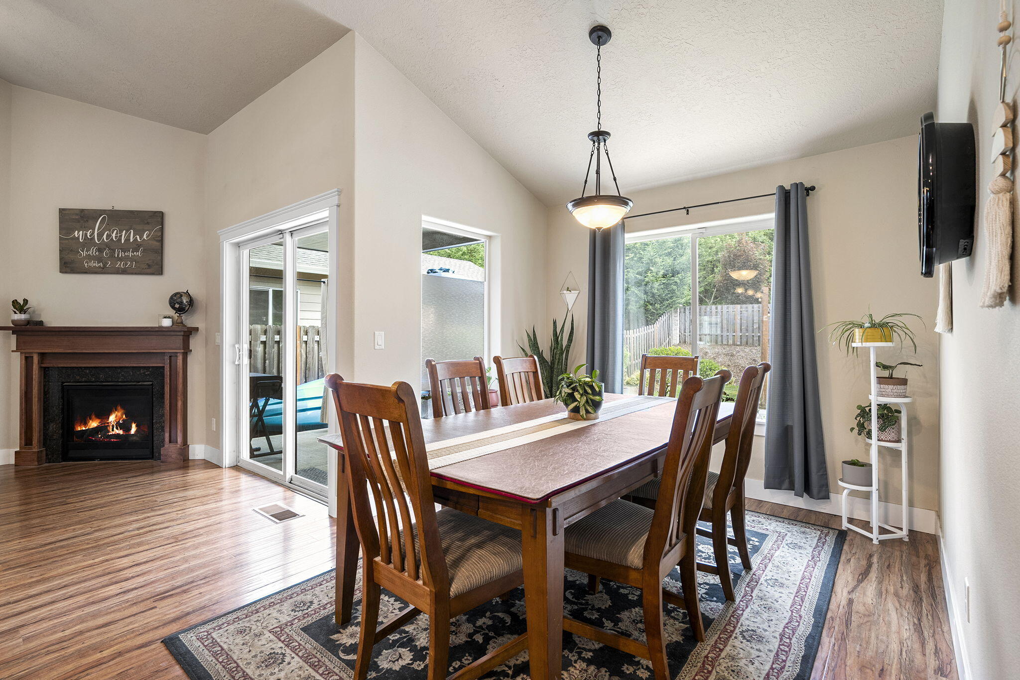 2085 Equestrian Loop S