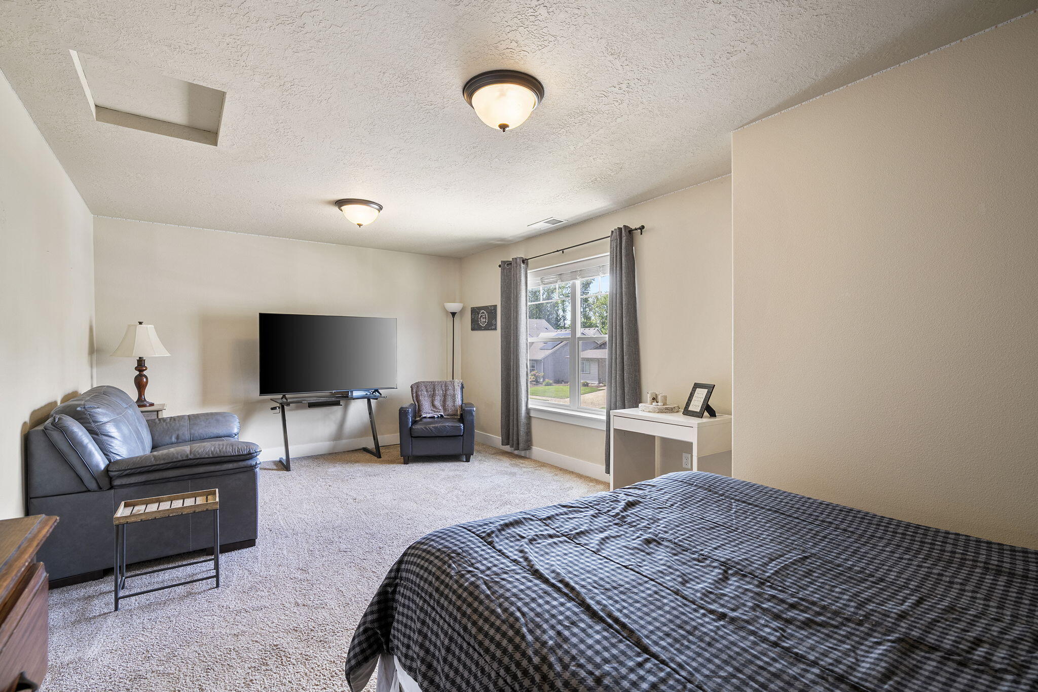 2085 Equestrian Loop S